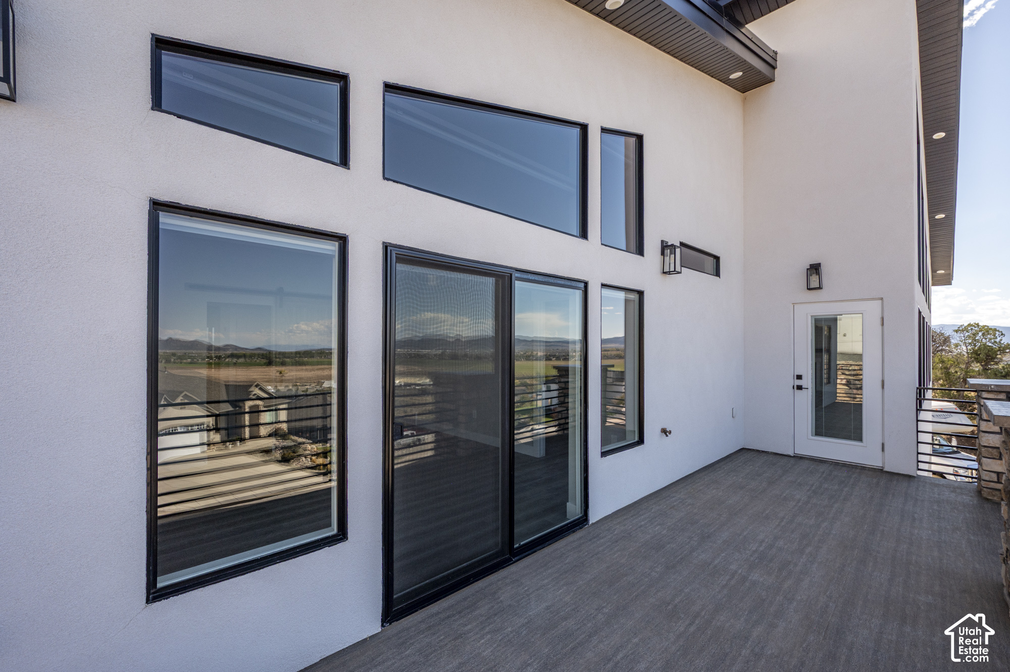 main property photo 65