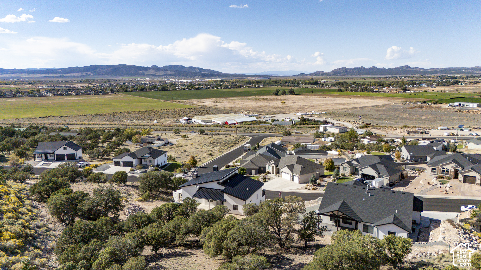 main property photo 81