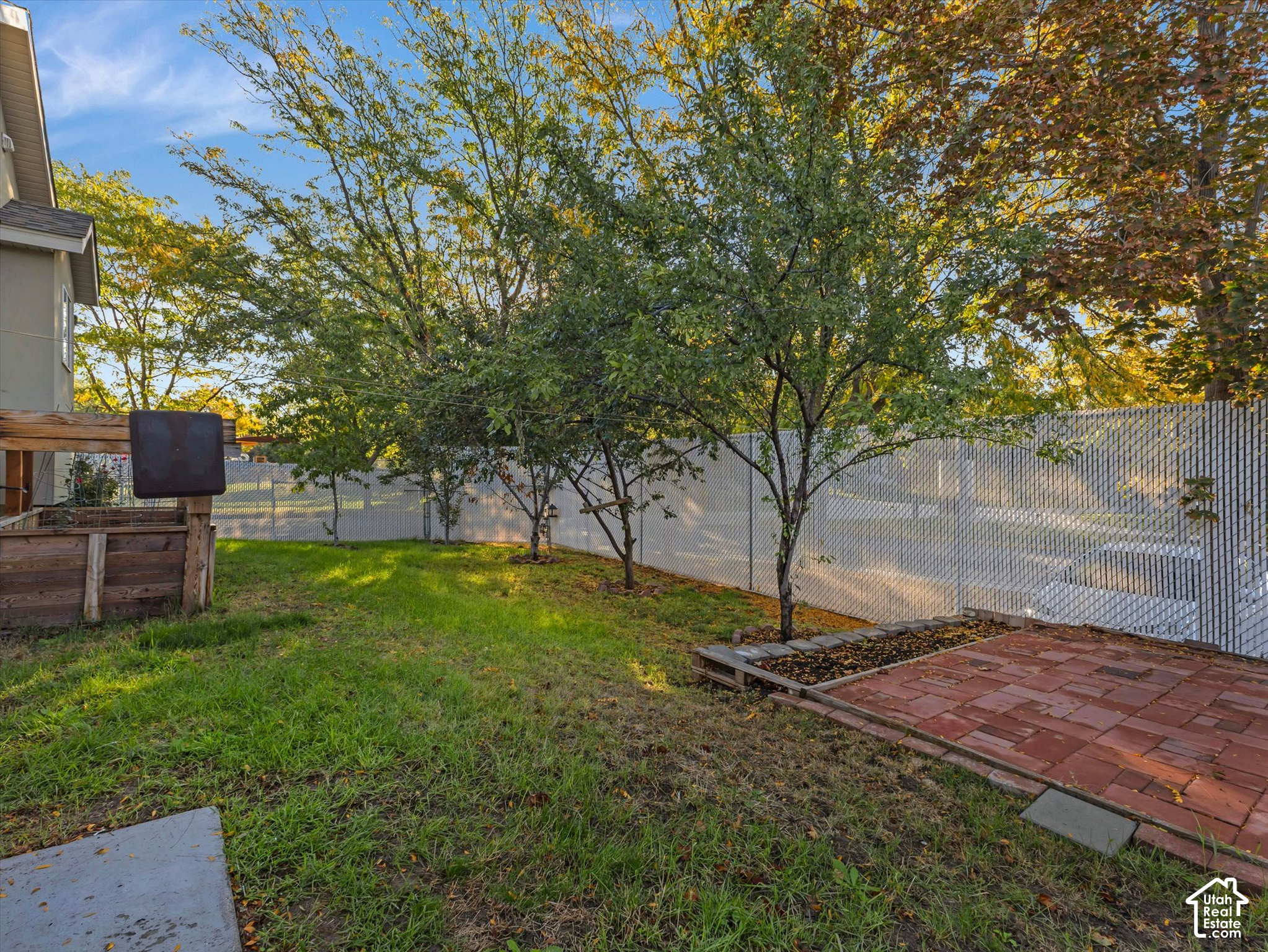 main property photo 29