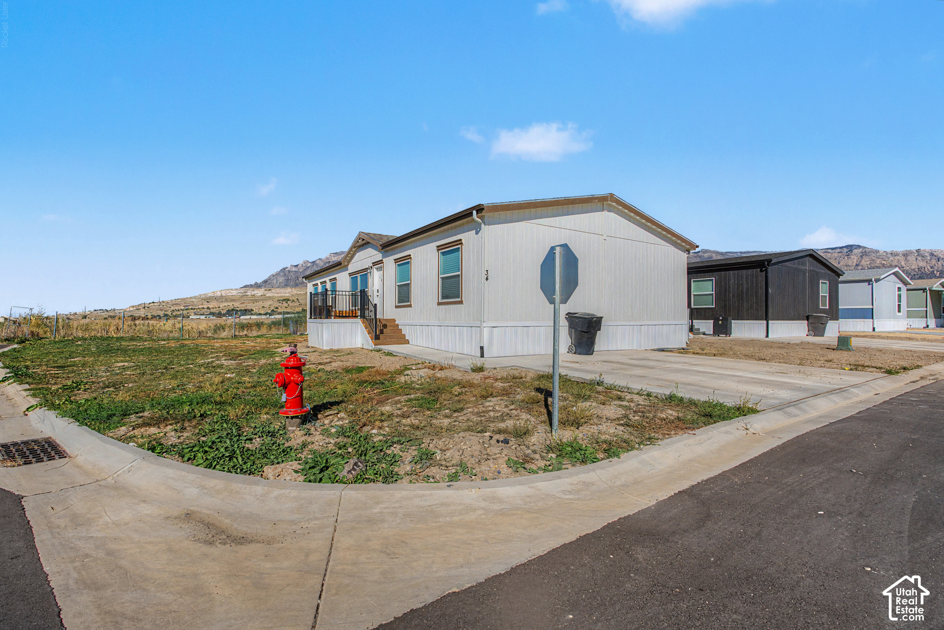 main property photo 17