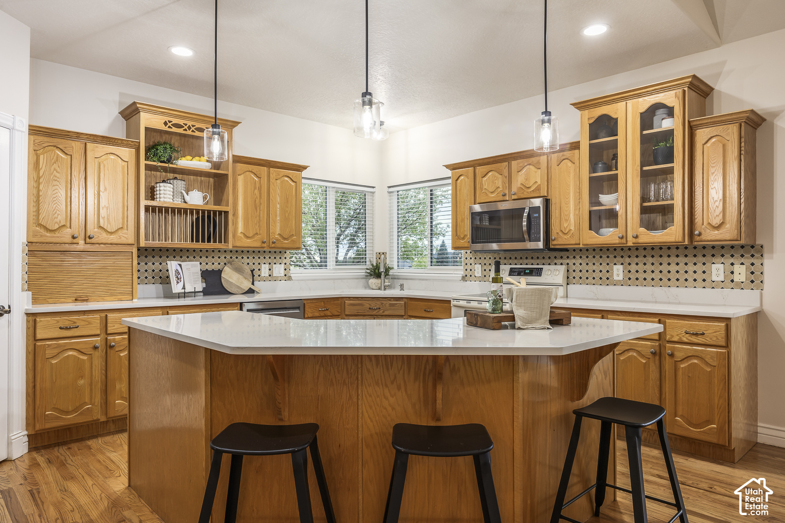 main property photo 15