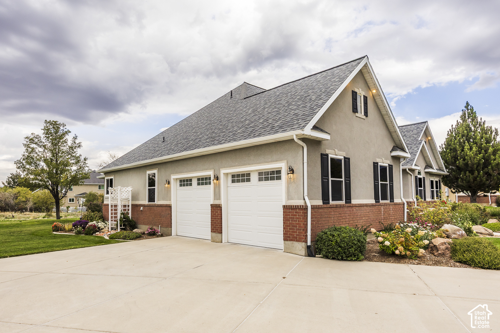 main property photo 58