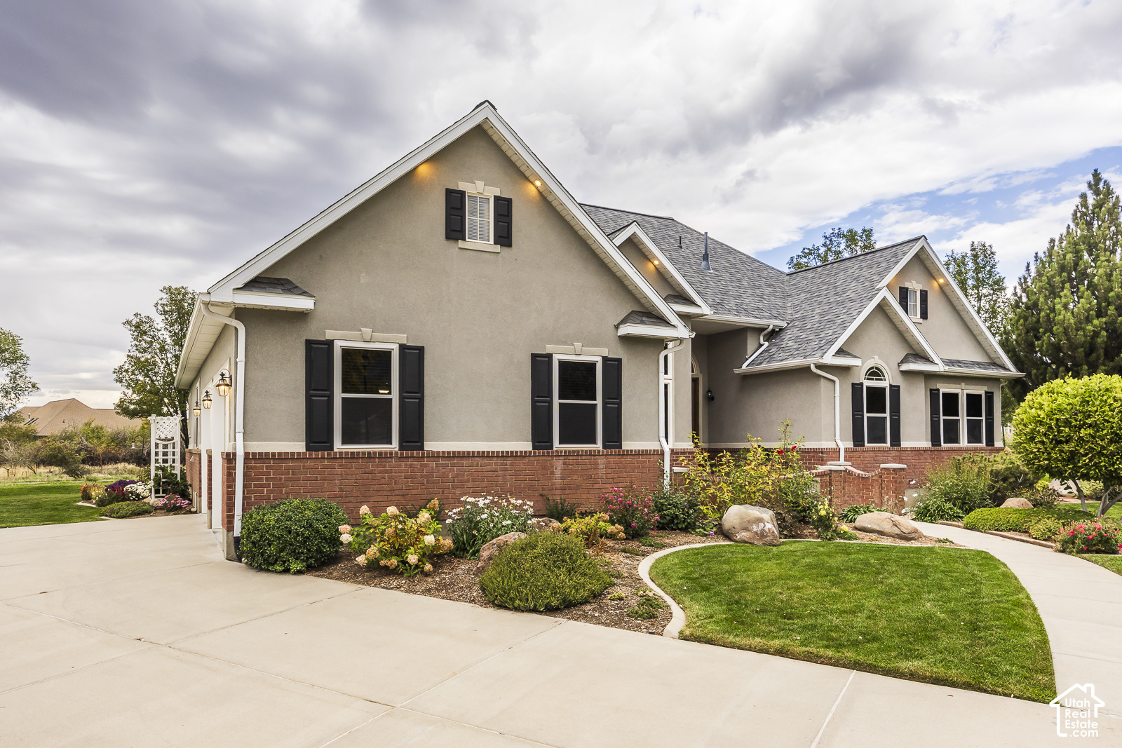 main property photo 59