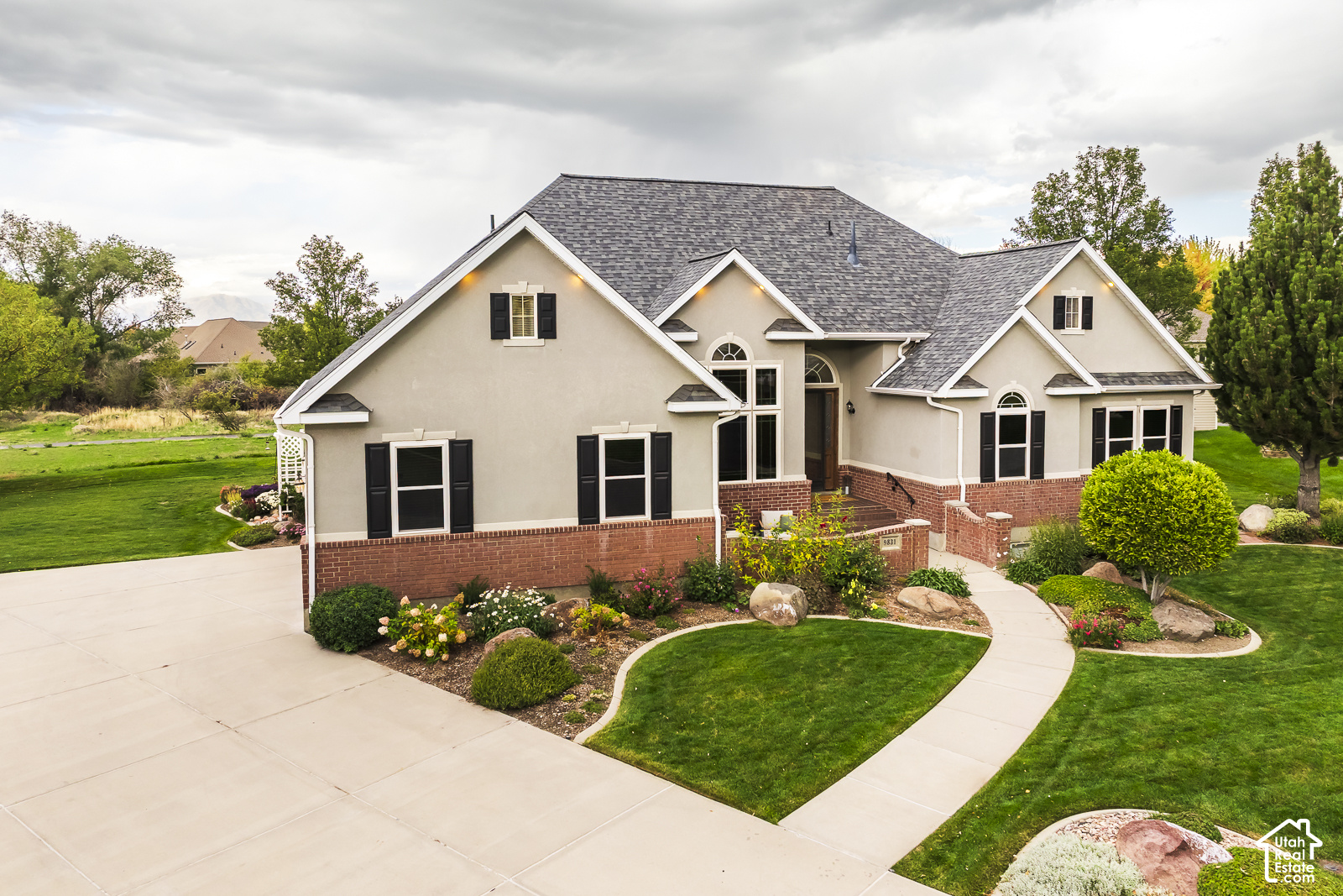 main property photo 78