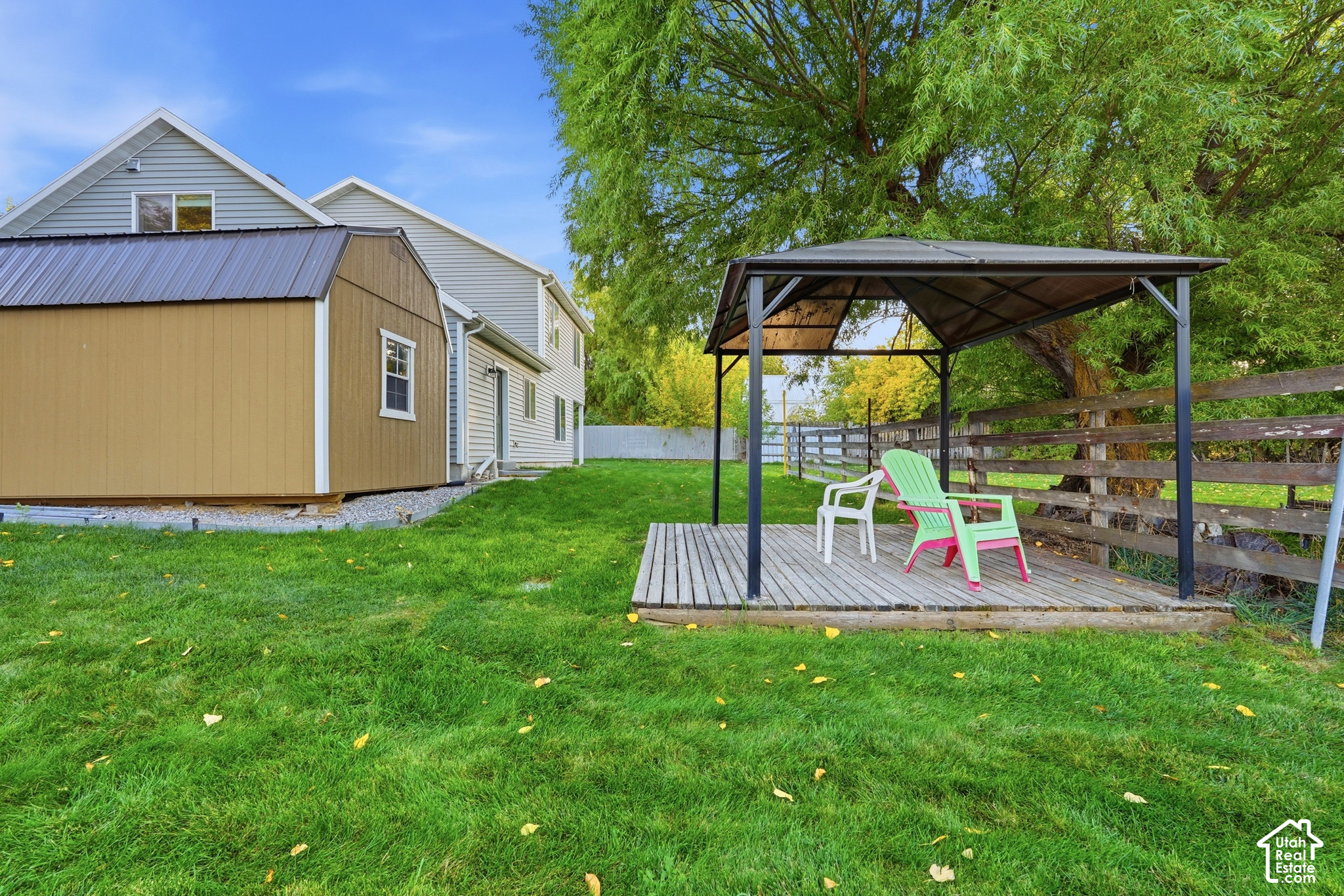 main property photo 28
