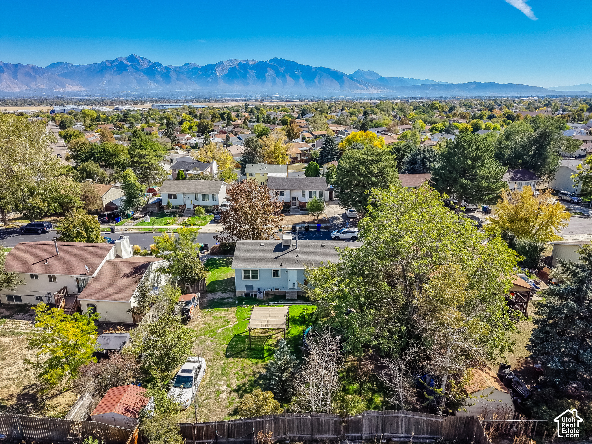 main property photo 30