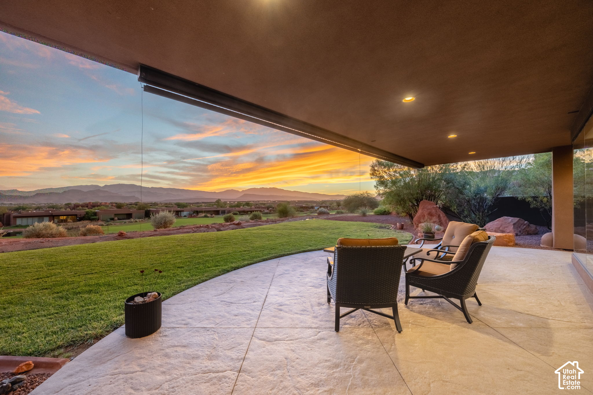 main property photo 45