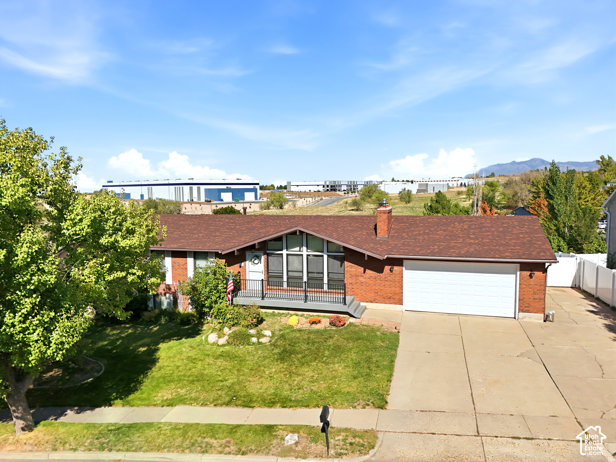 main property photo 31