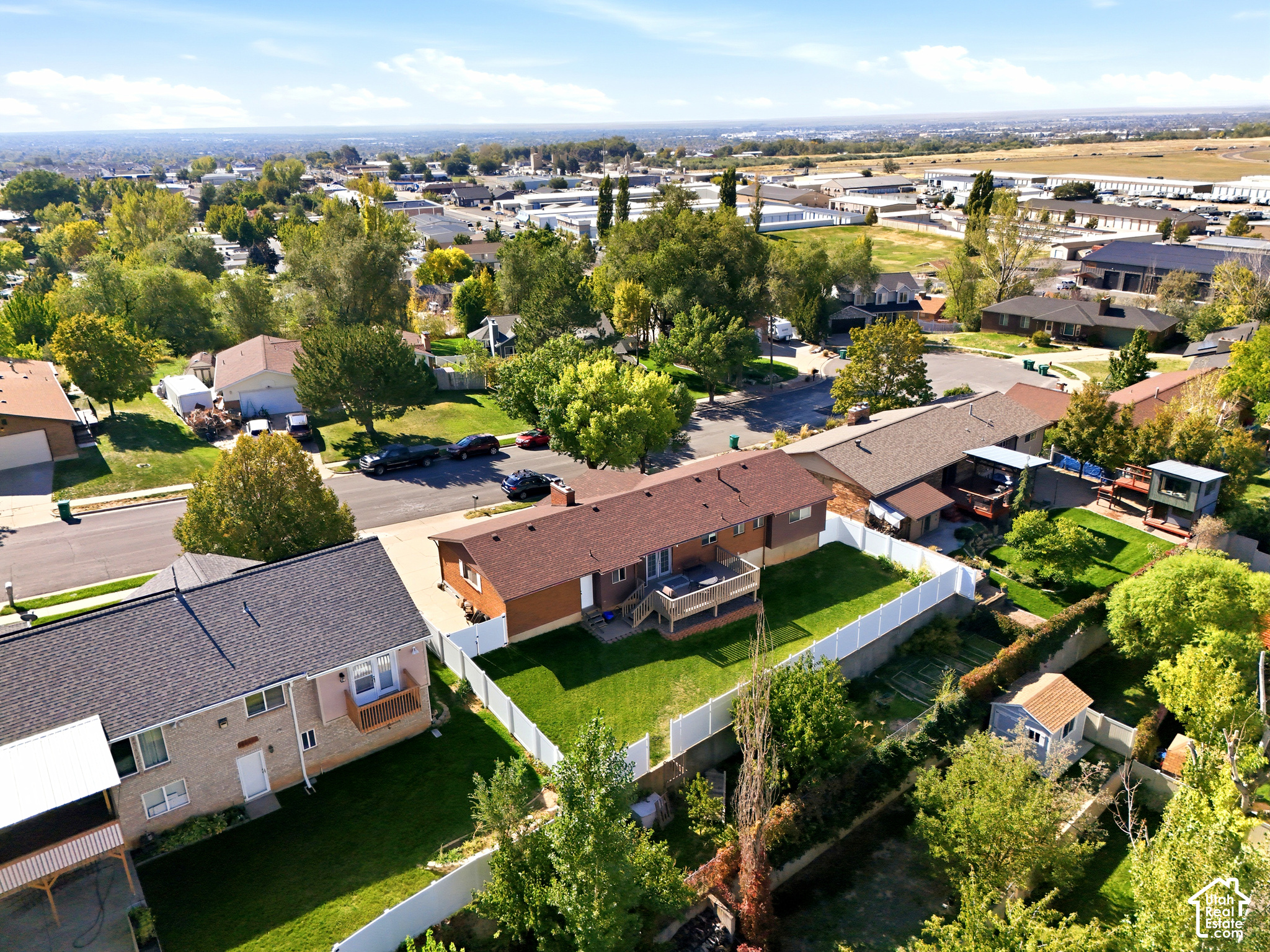 main property photo 33
