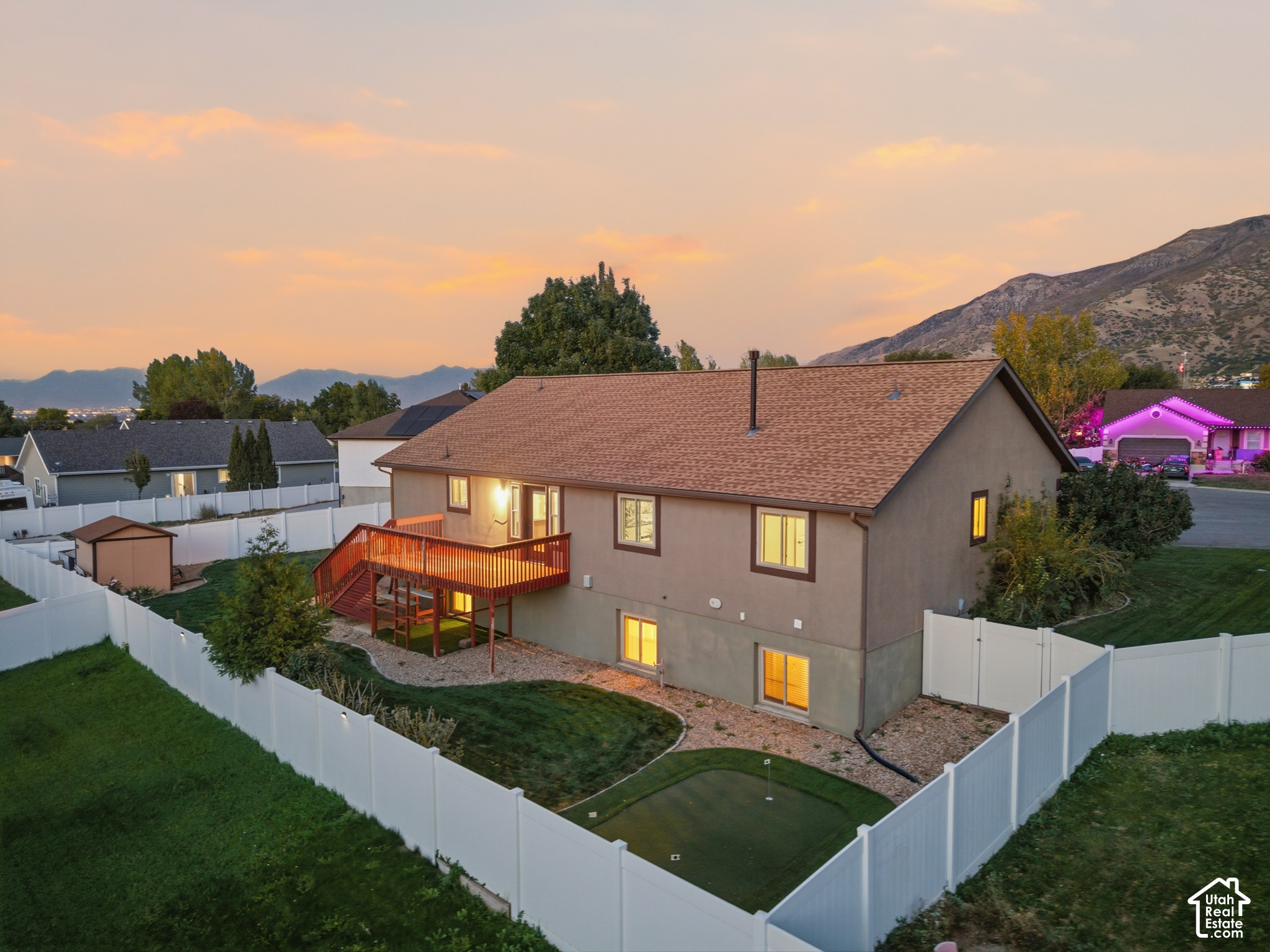 main property photo 23
