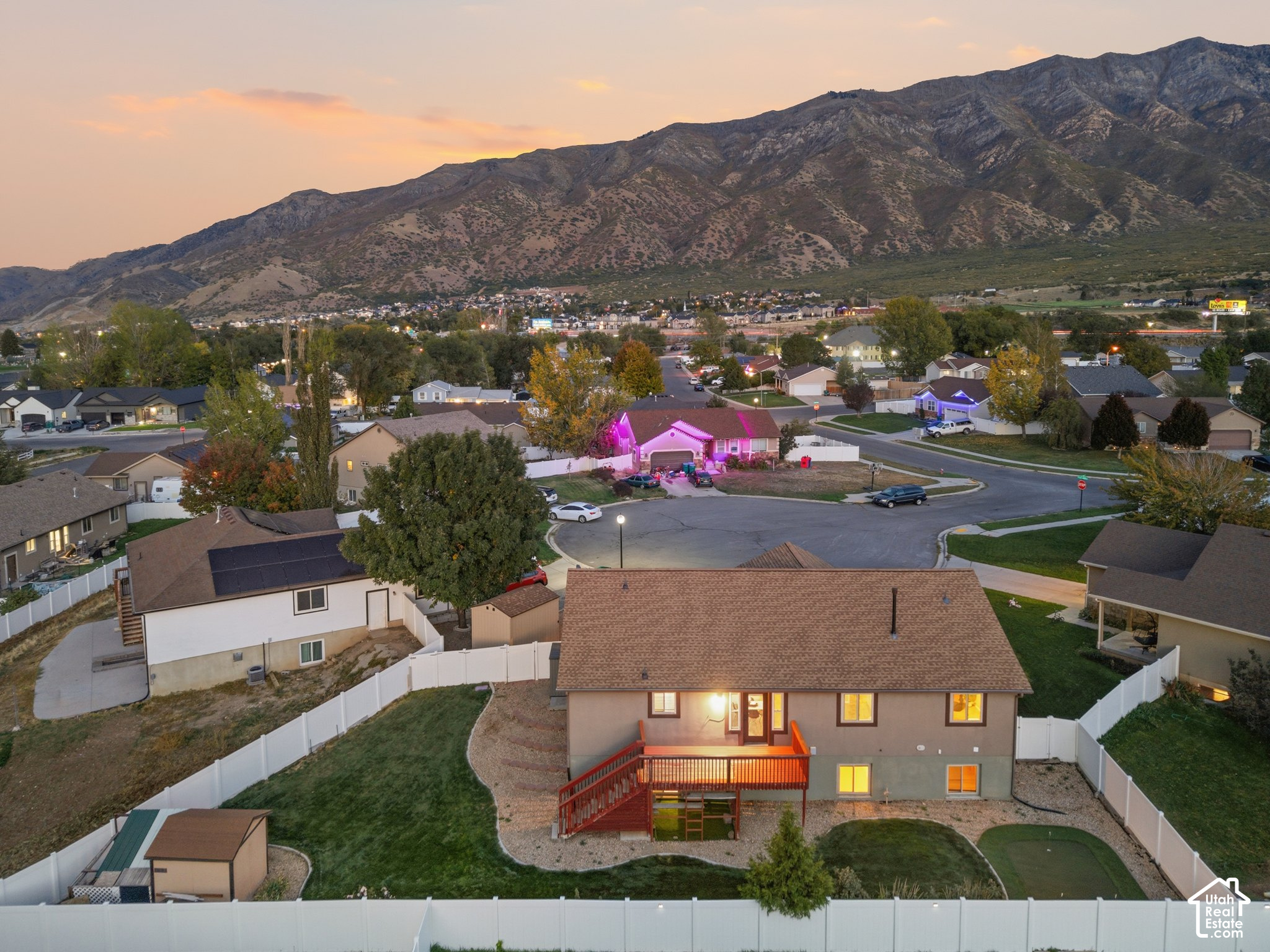 main property photo 29