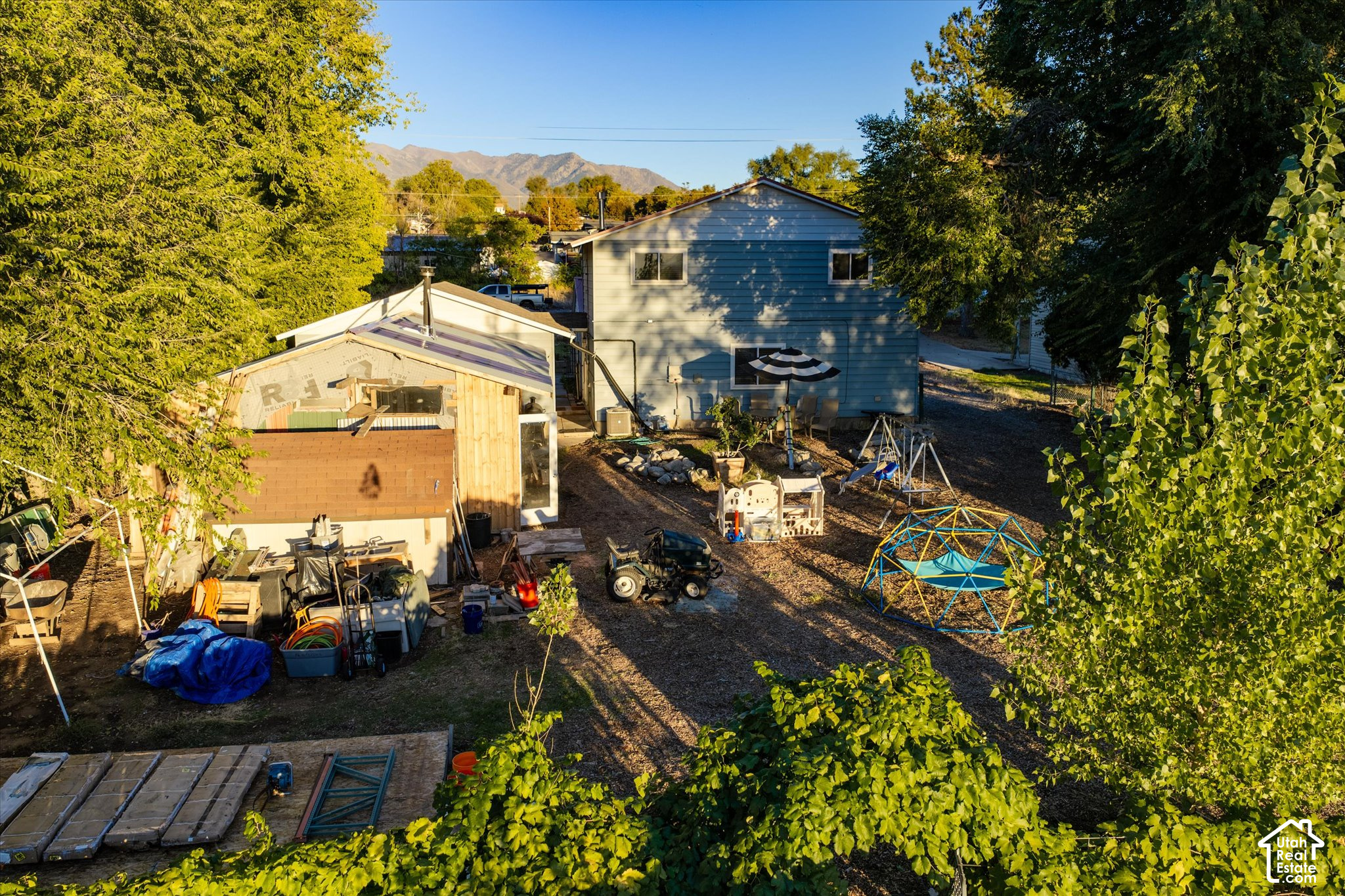 main property photo 75