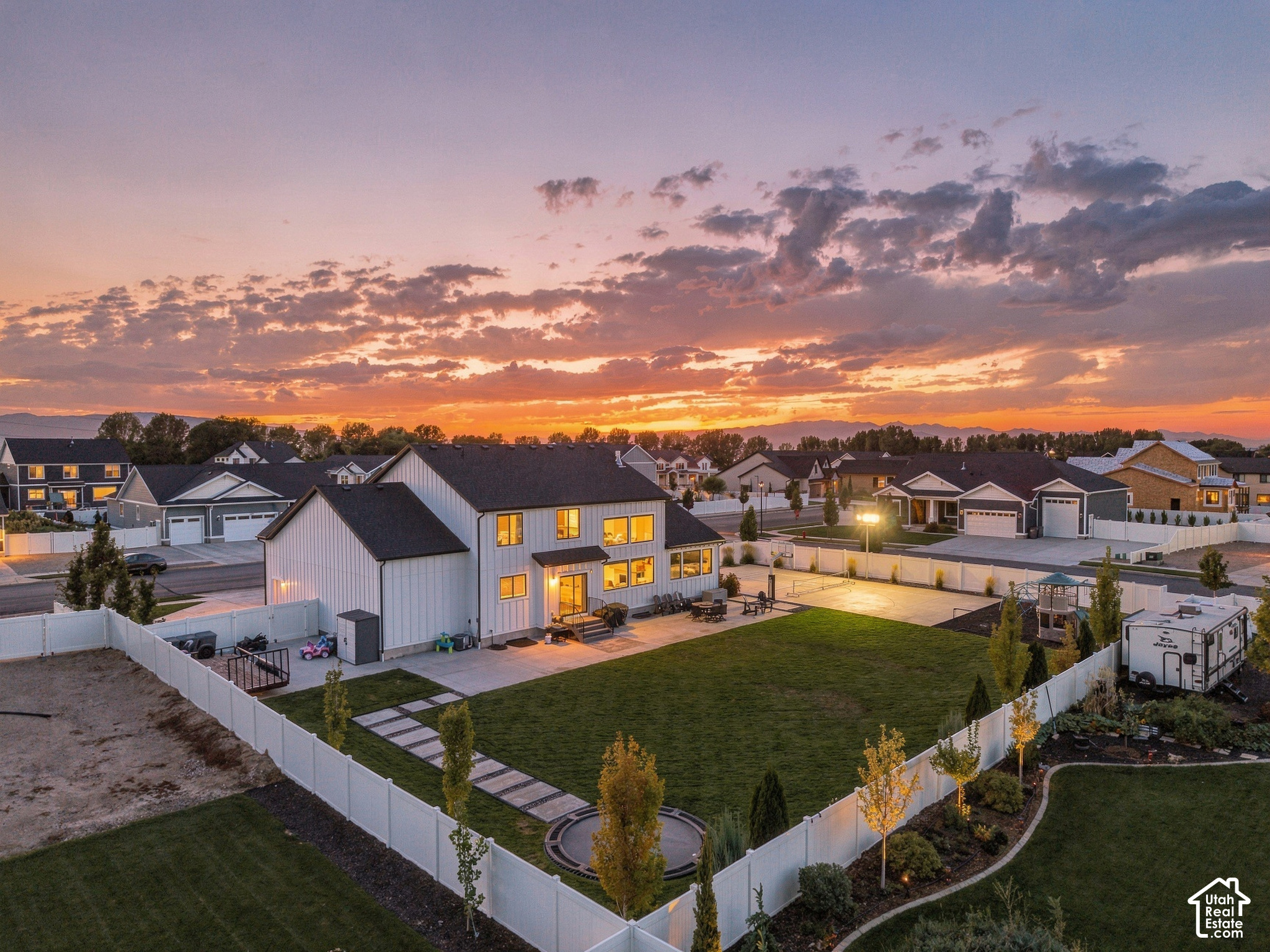 main property photo 48
