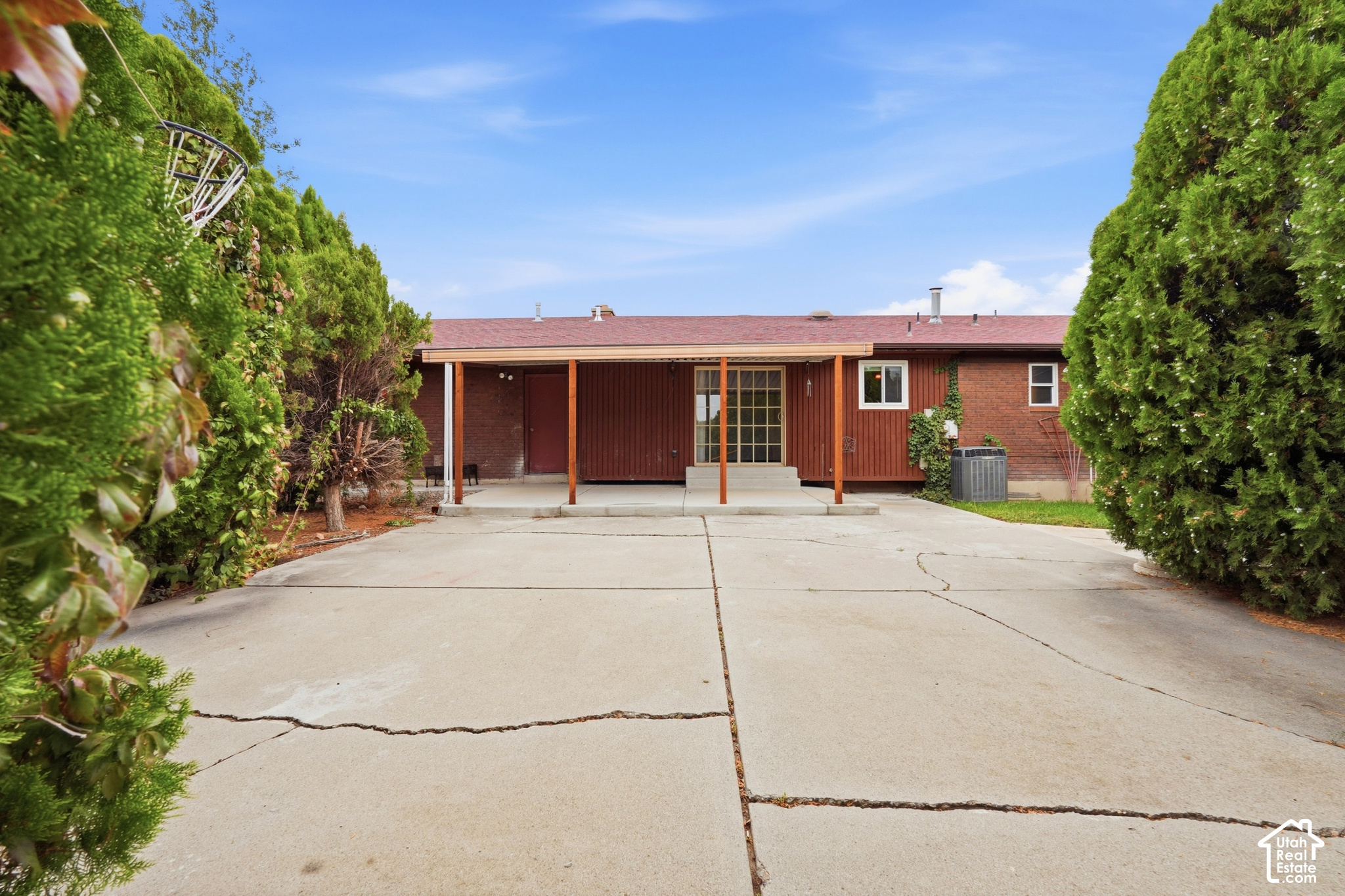 main property photo 36