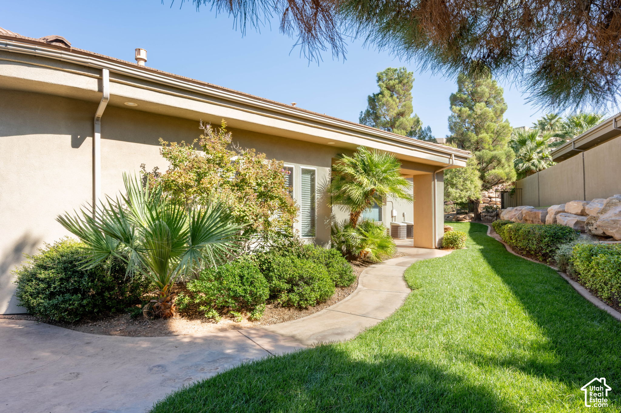 main property photo 50