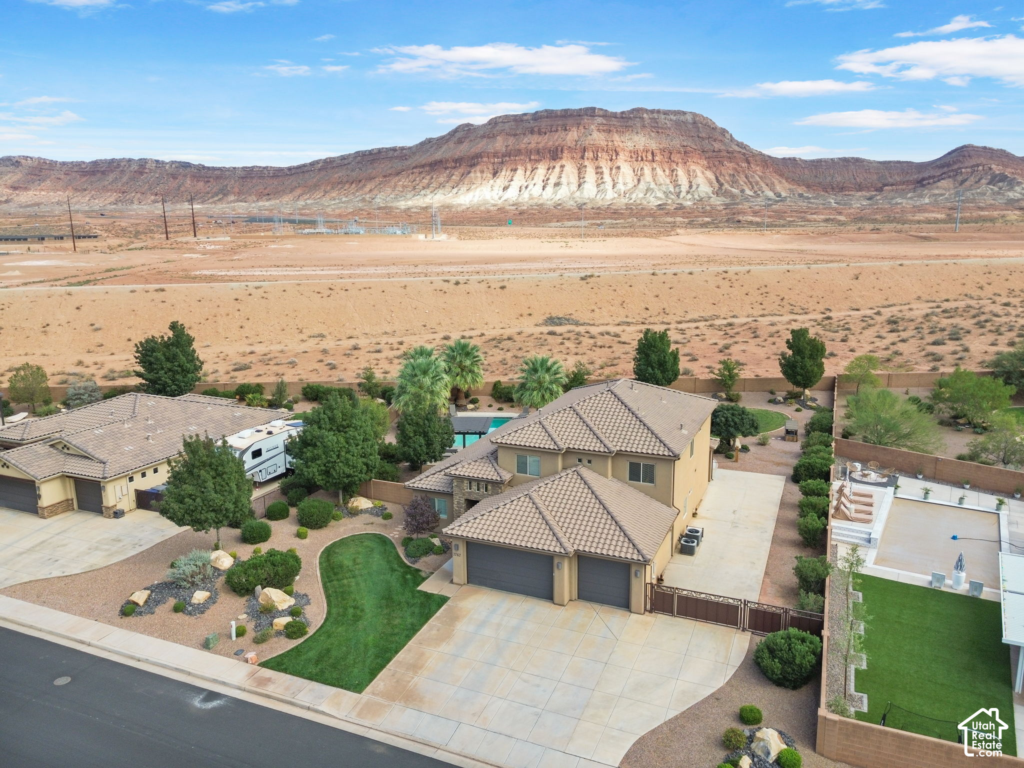 main property photo 12