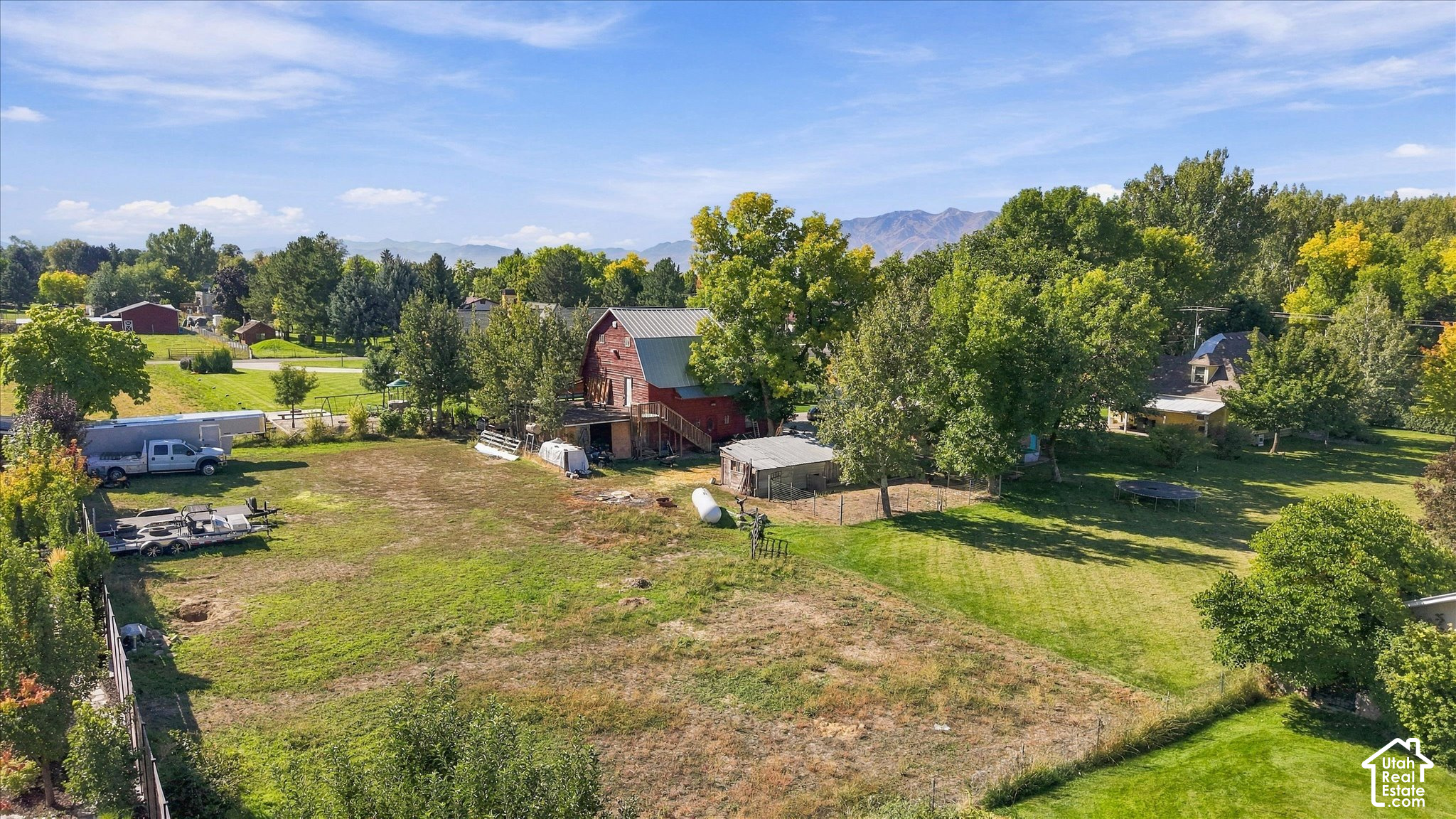 main property photo 7