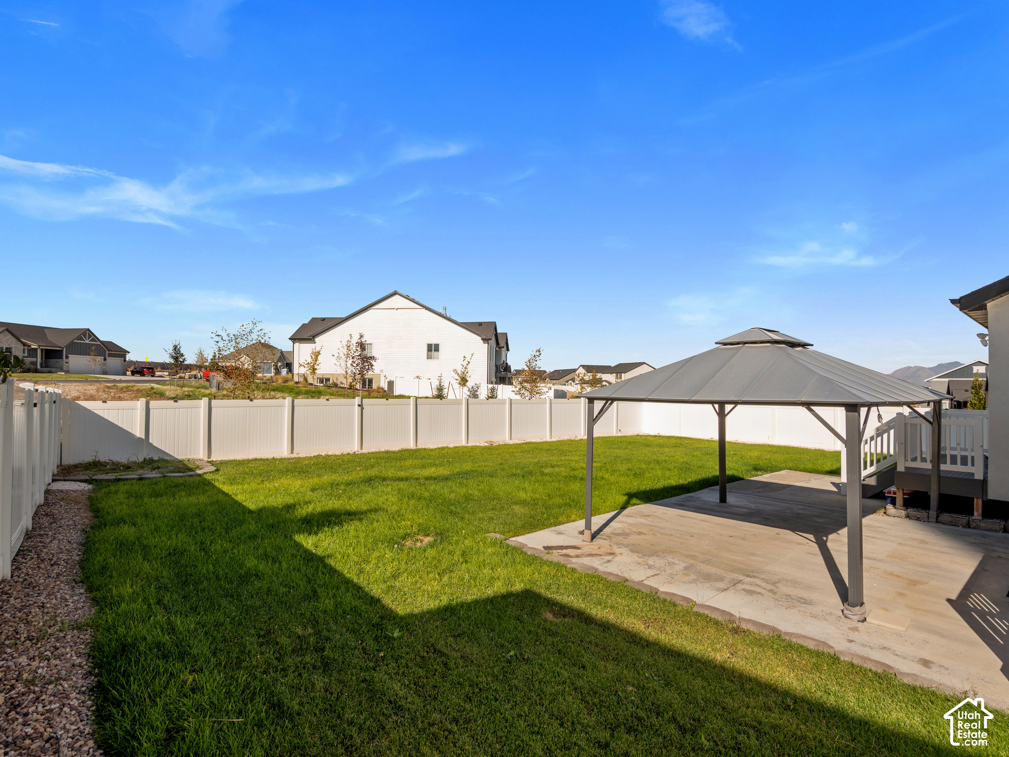 main property photo 60