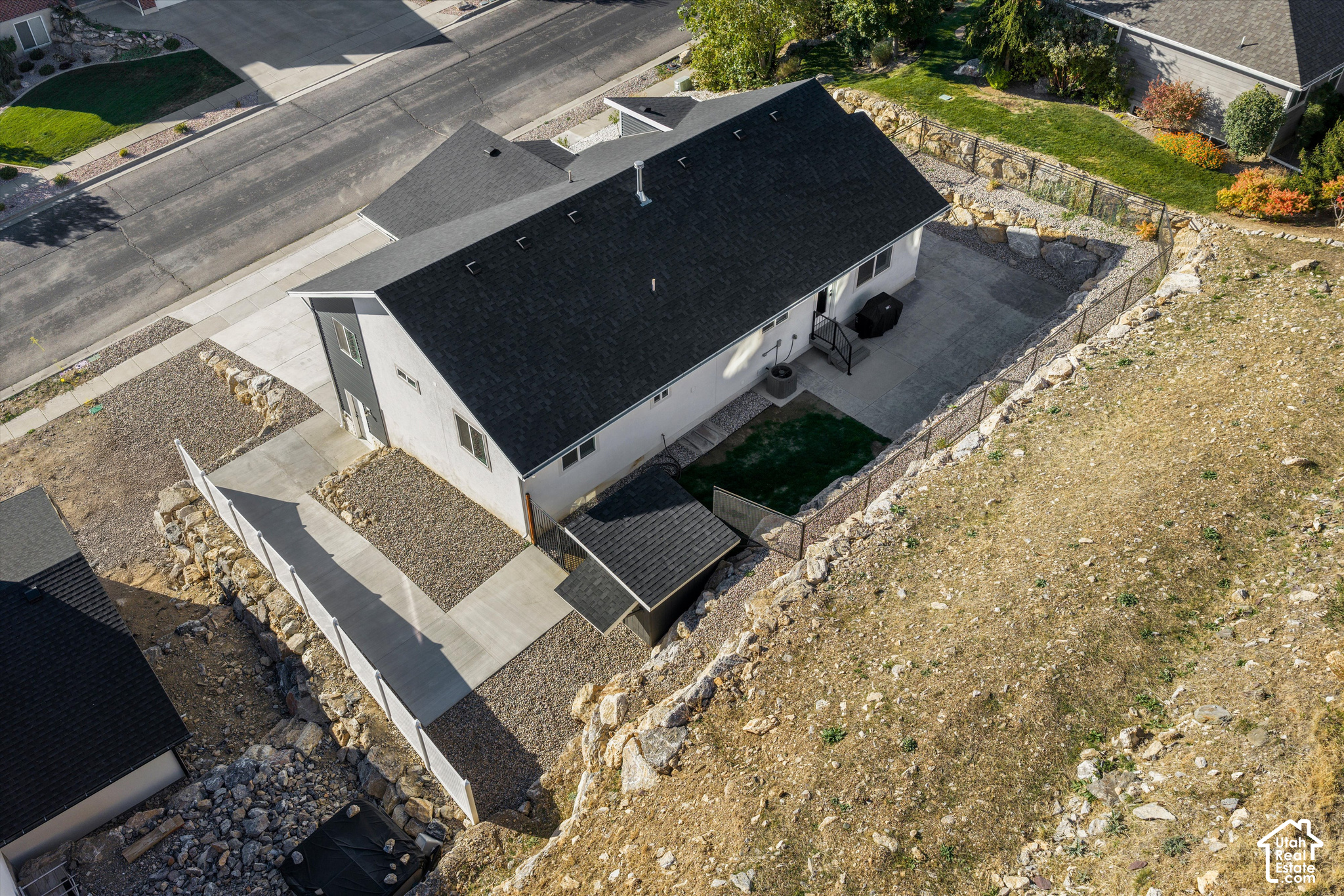 main property photo 36