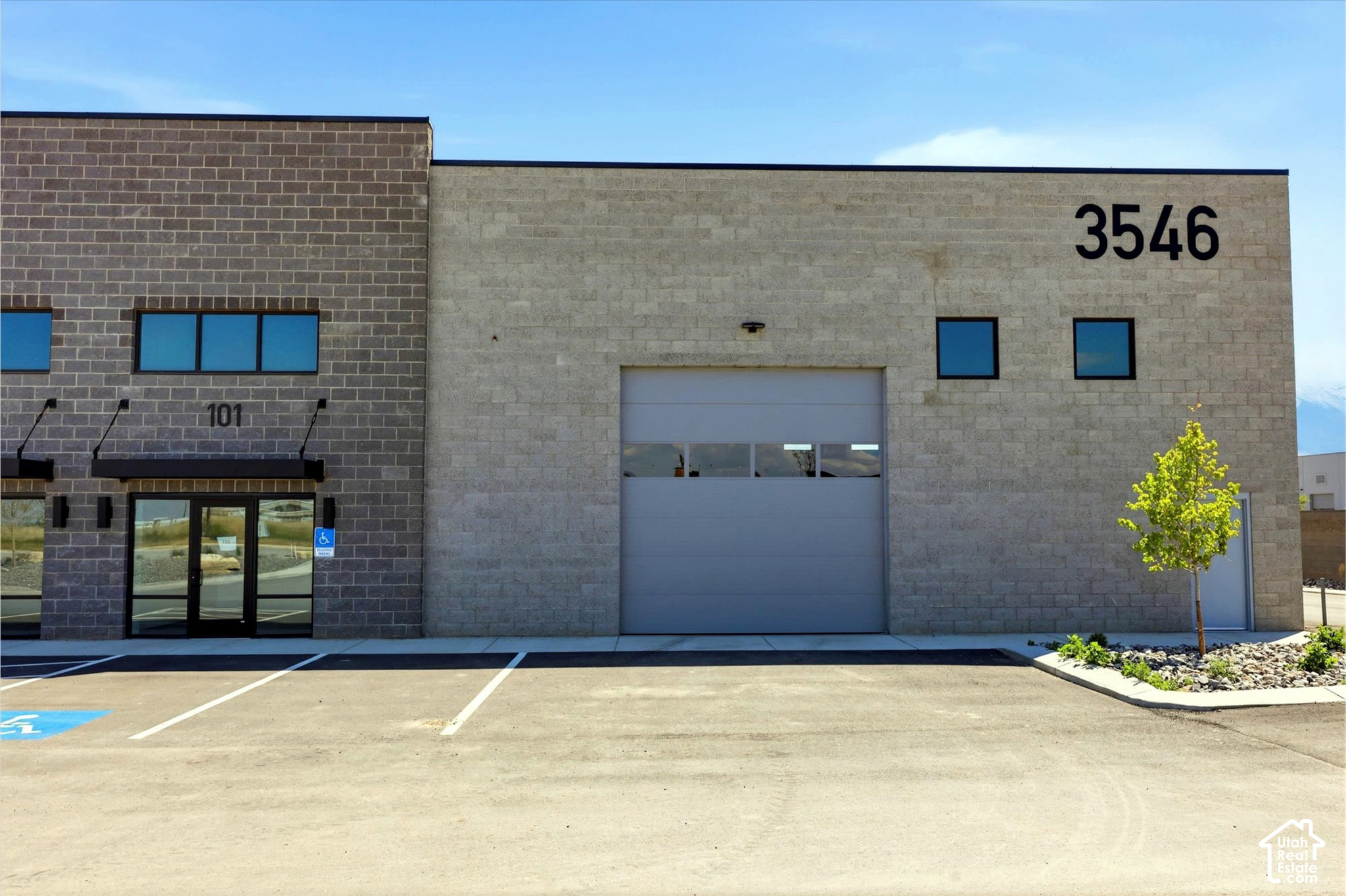 main property photo 19
