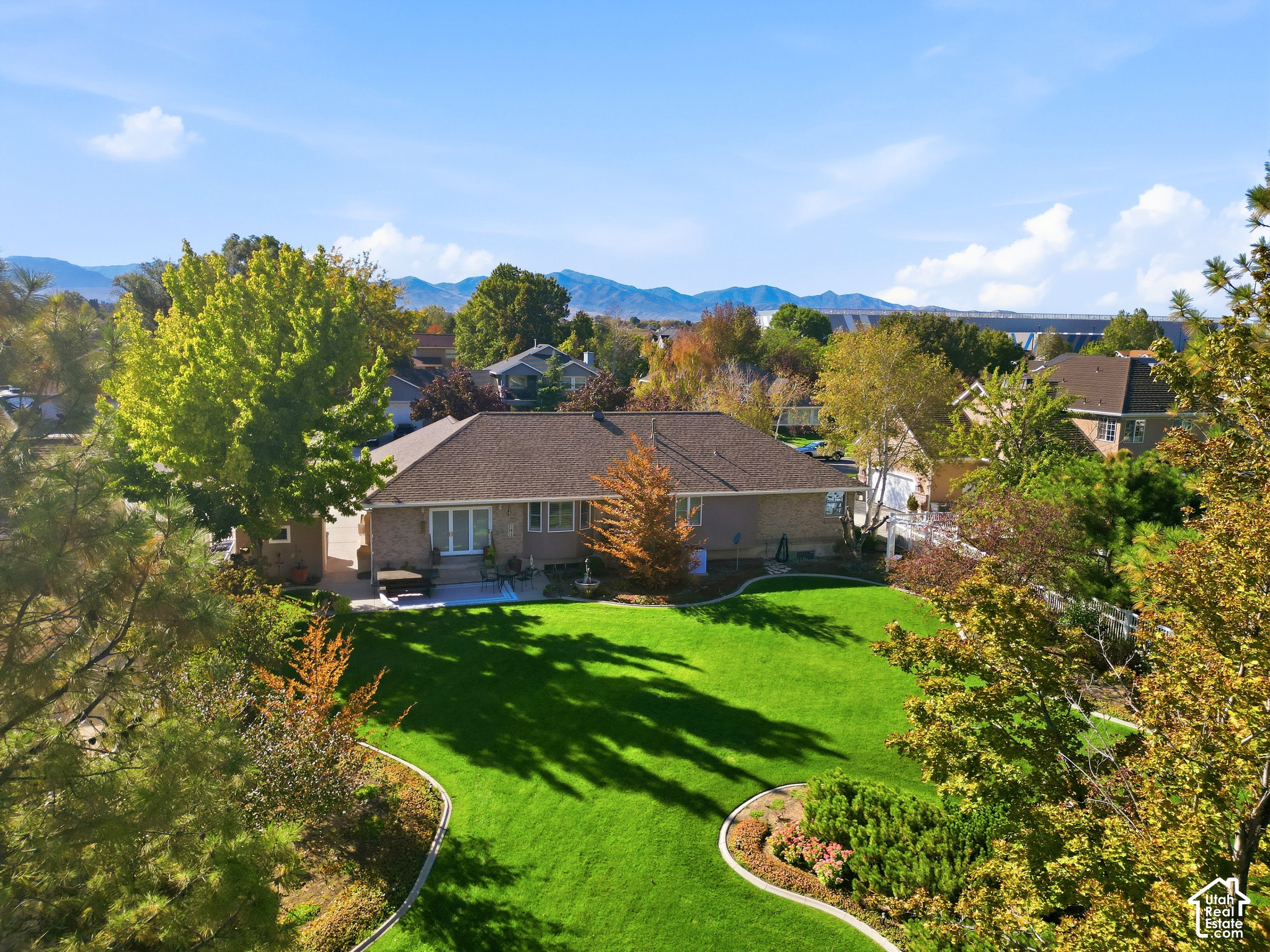 main property photo 39