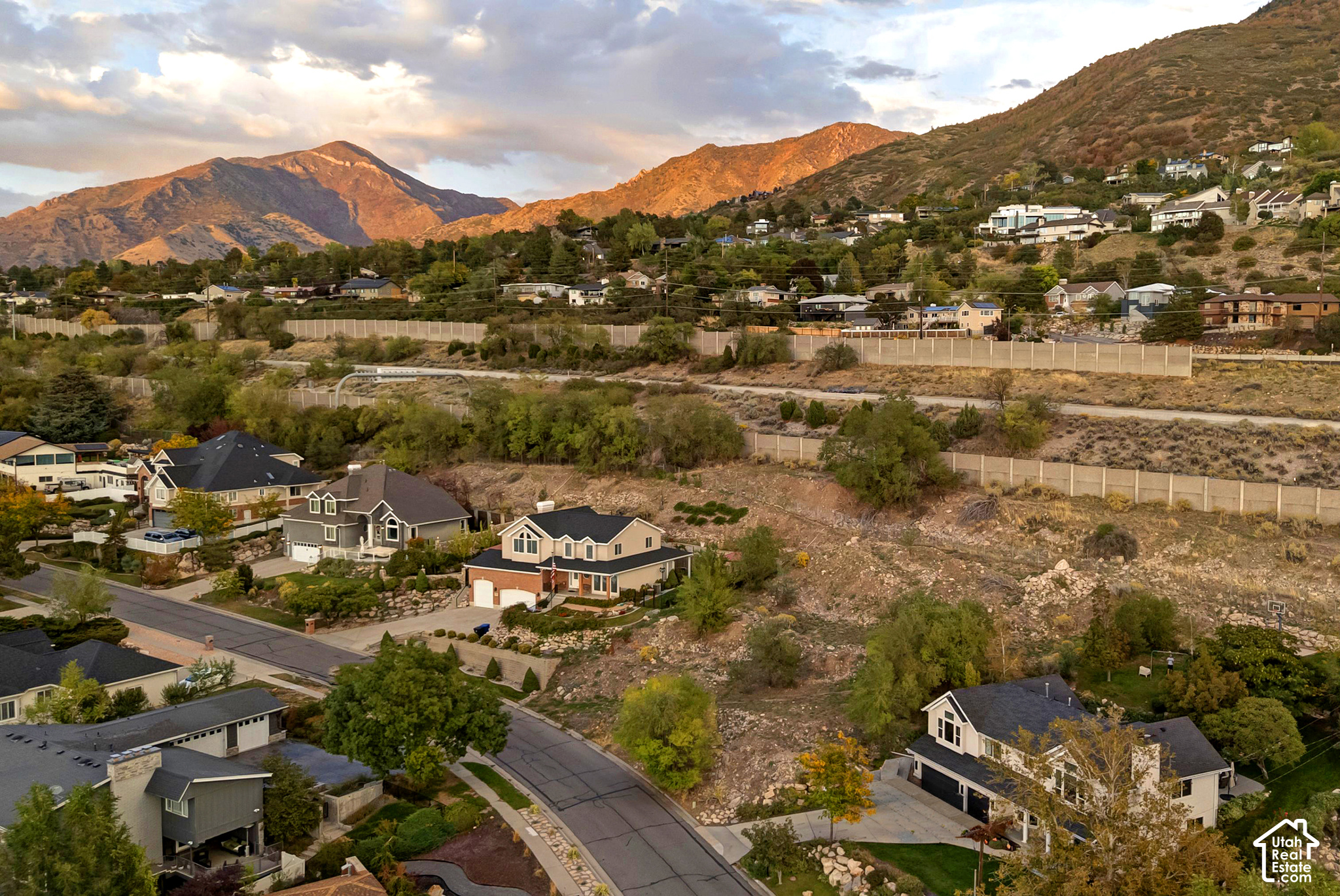 main property photo 18