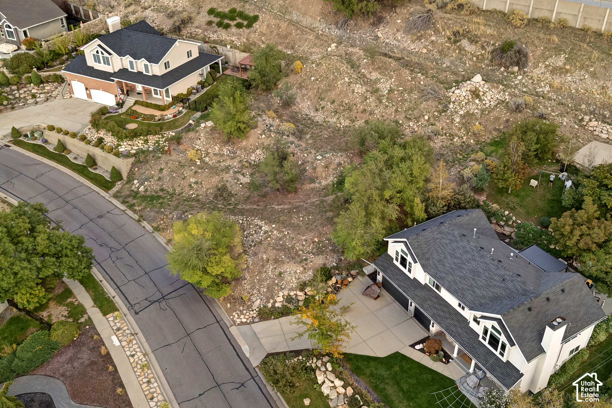 main property photo 19