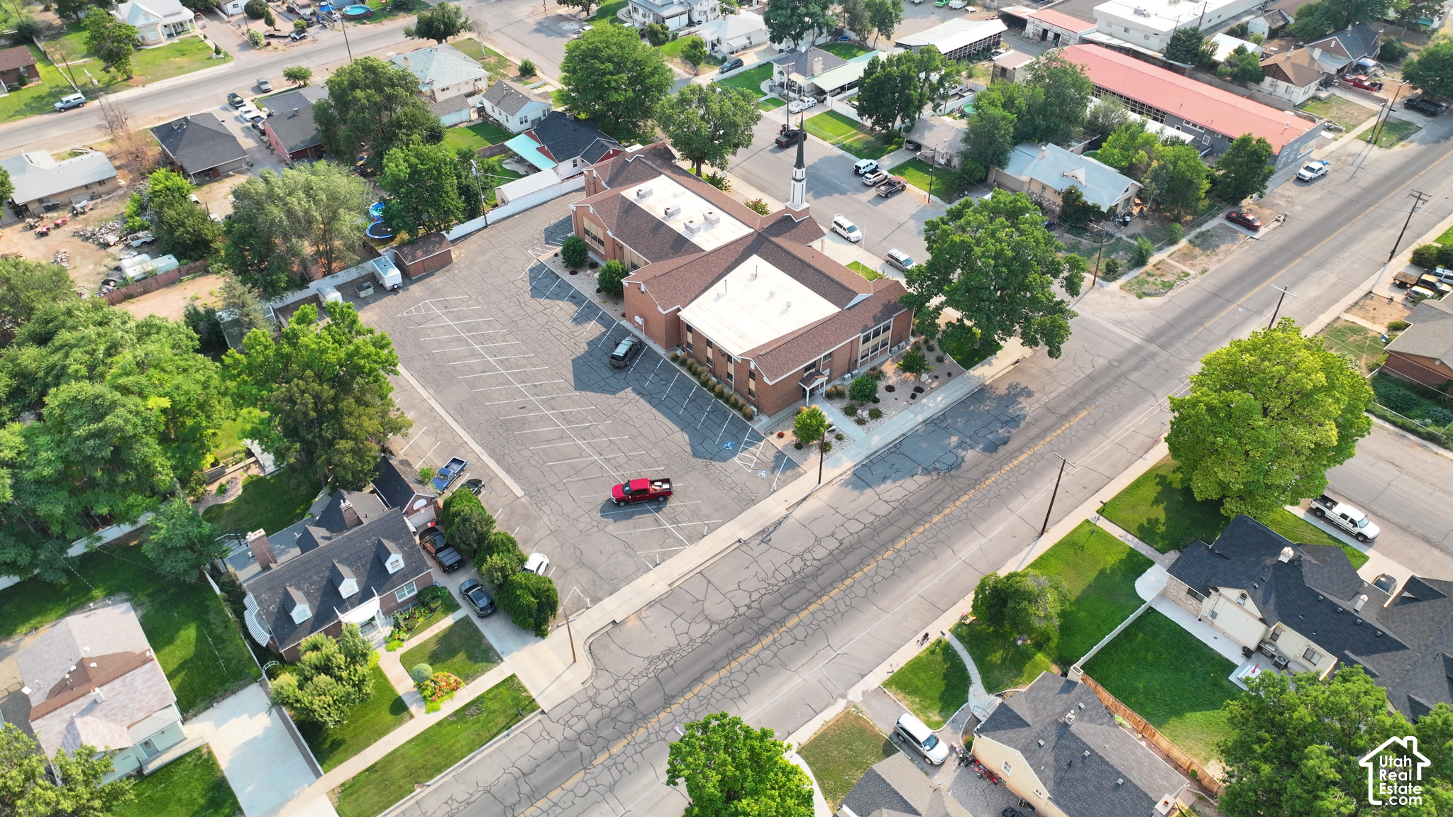 main property photo 4