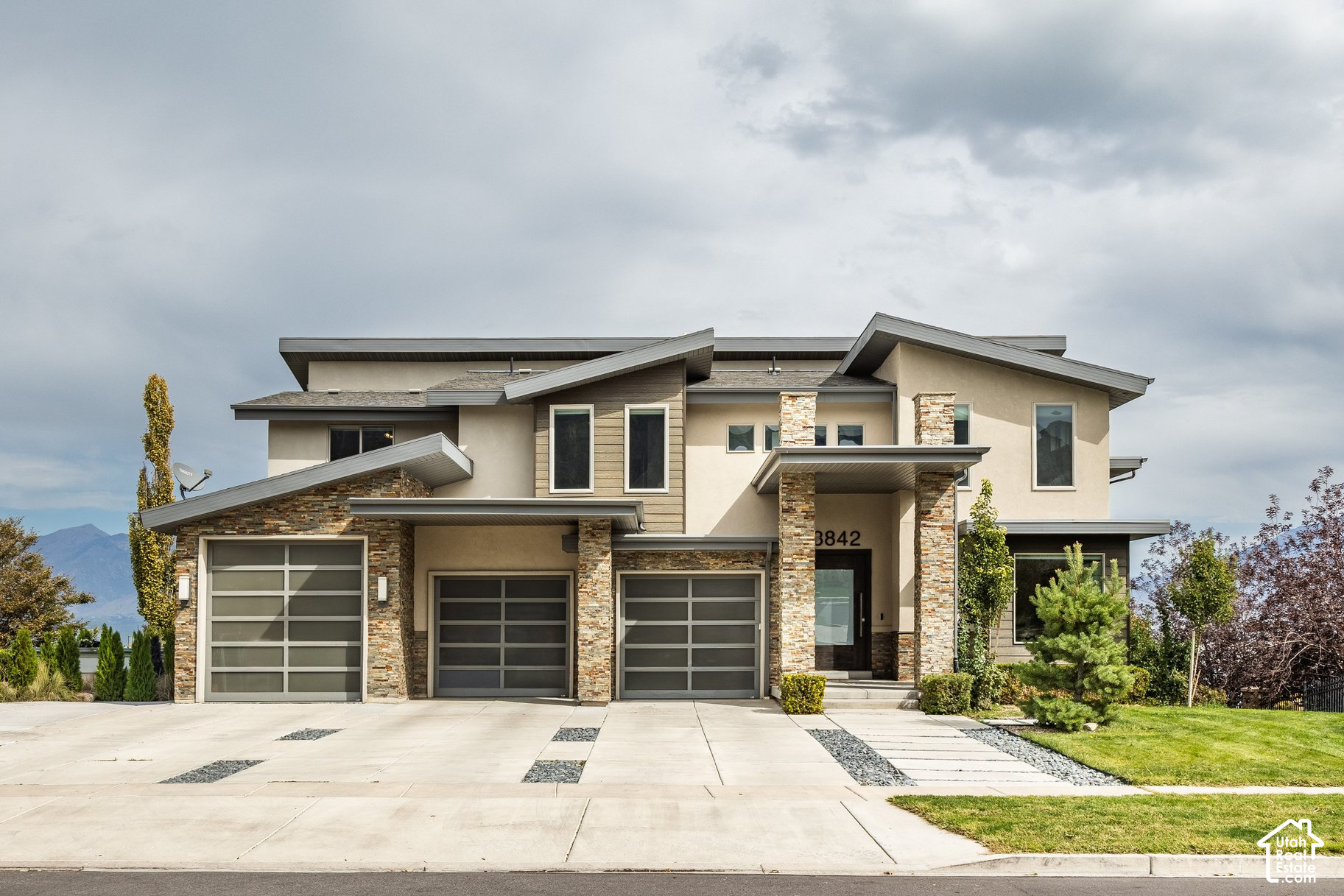 main property photo 56