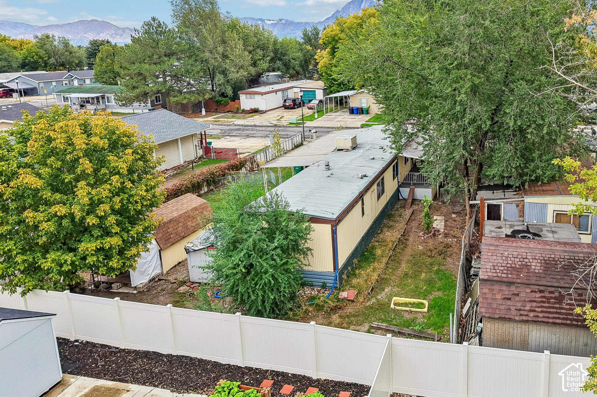 main property photo 20