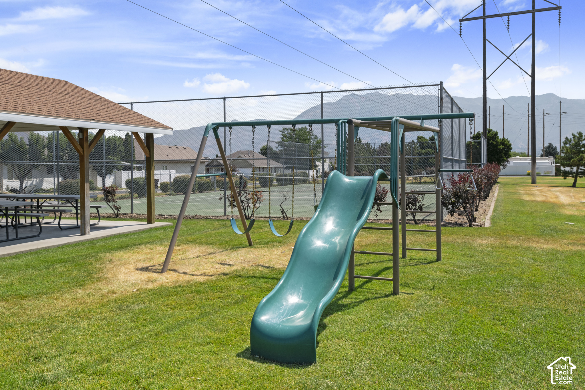 main property photo 27