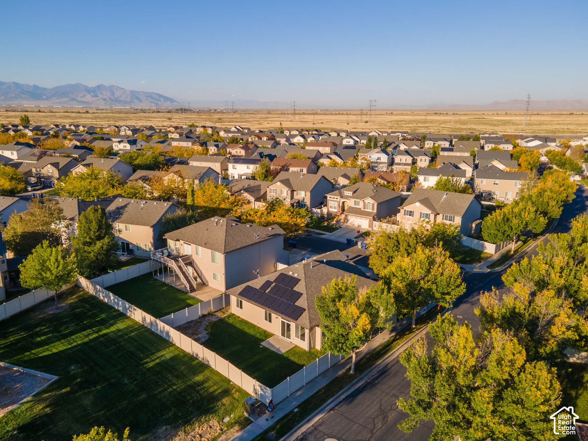 main property photo 17