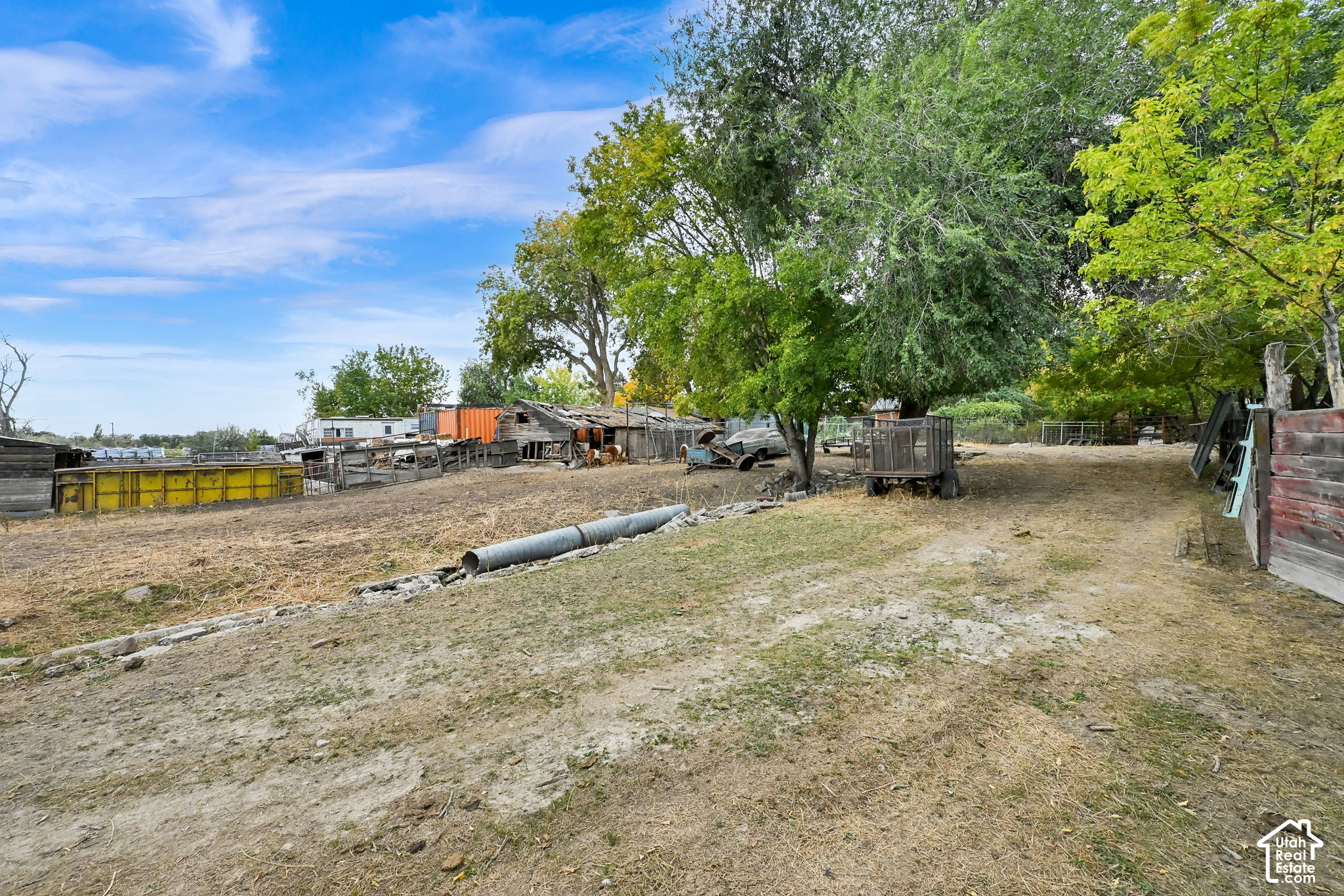 main property photo 23
