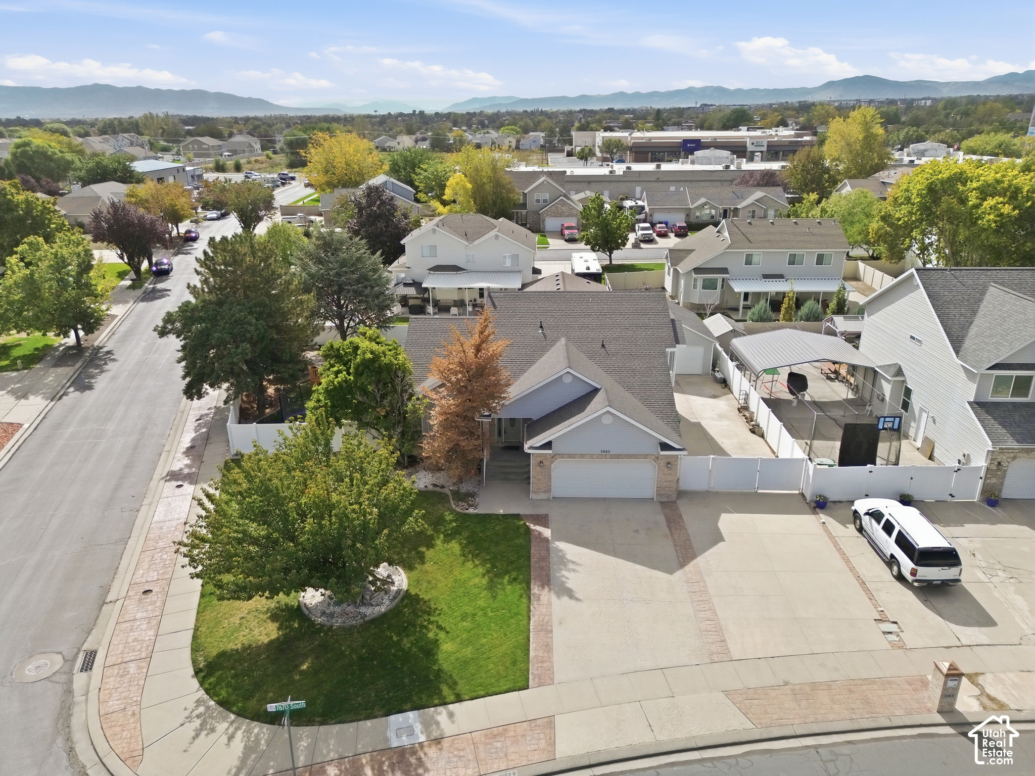 main property photo 56