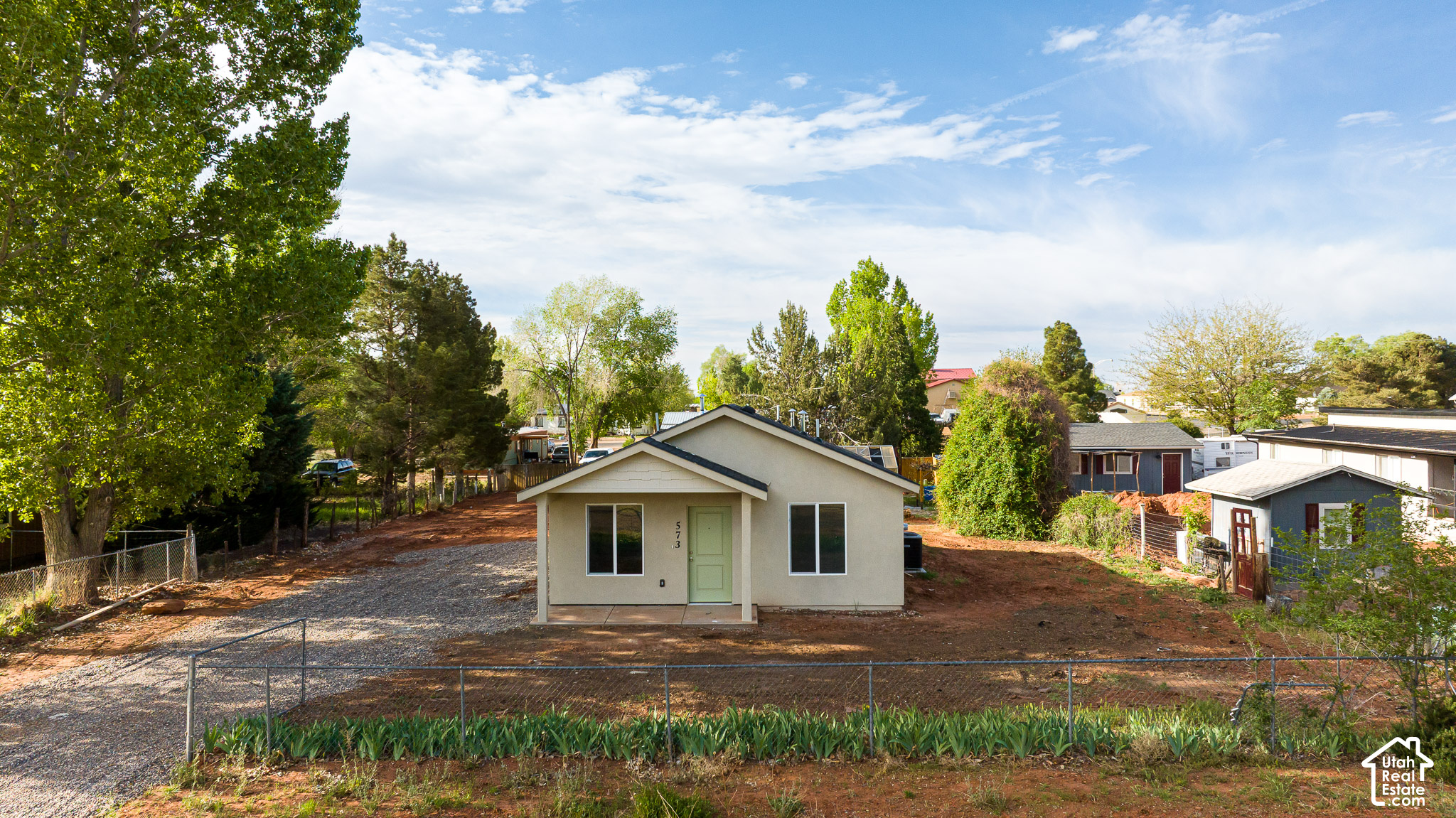 main property photo 18