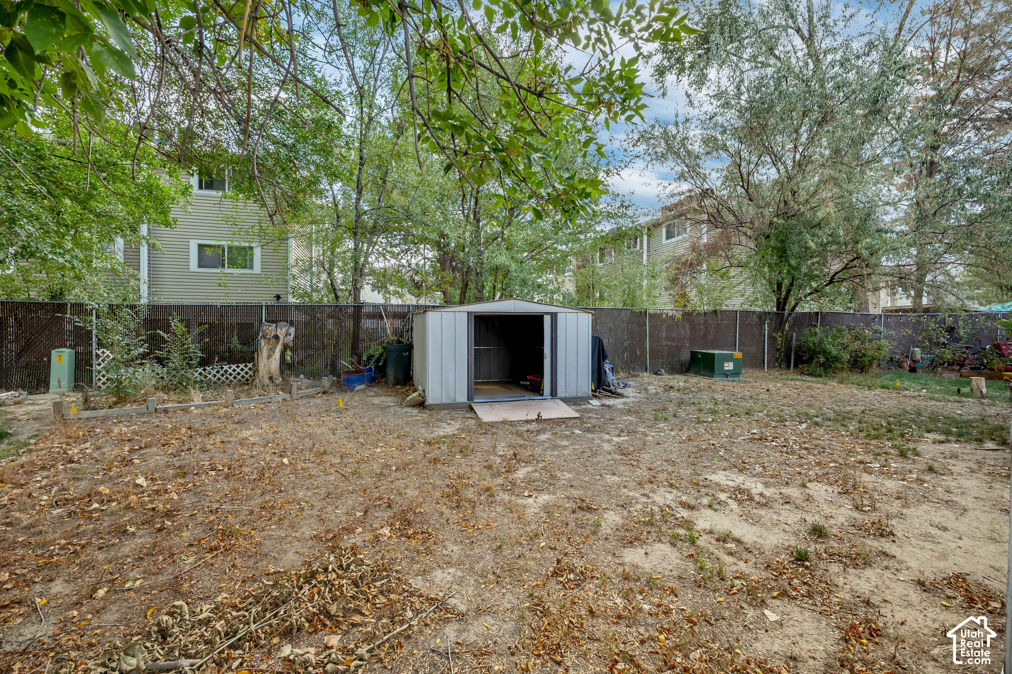 main property photo 17
