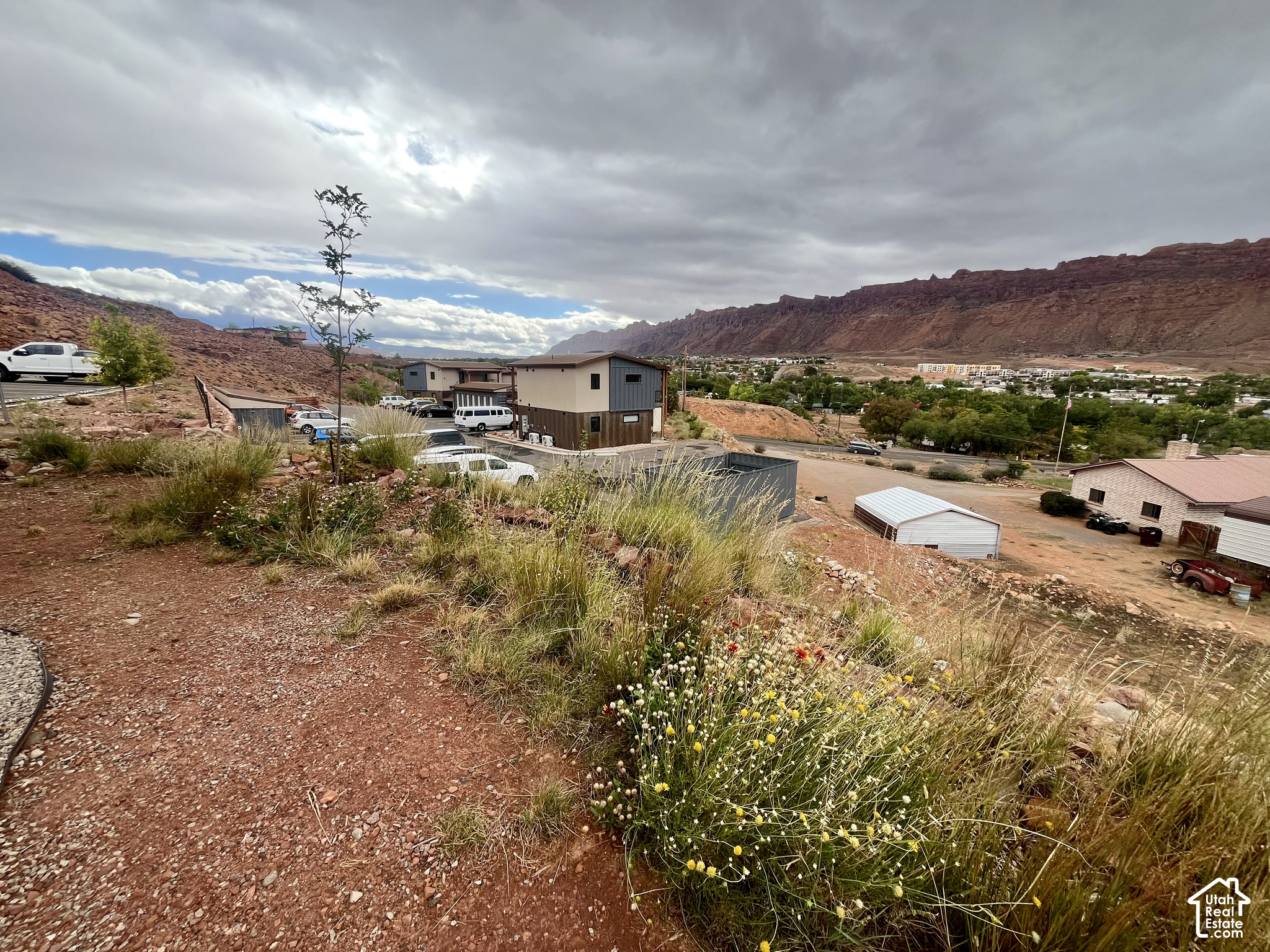 main property photo 29