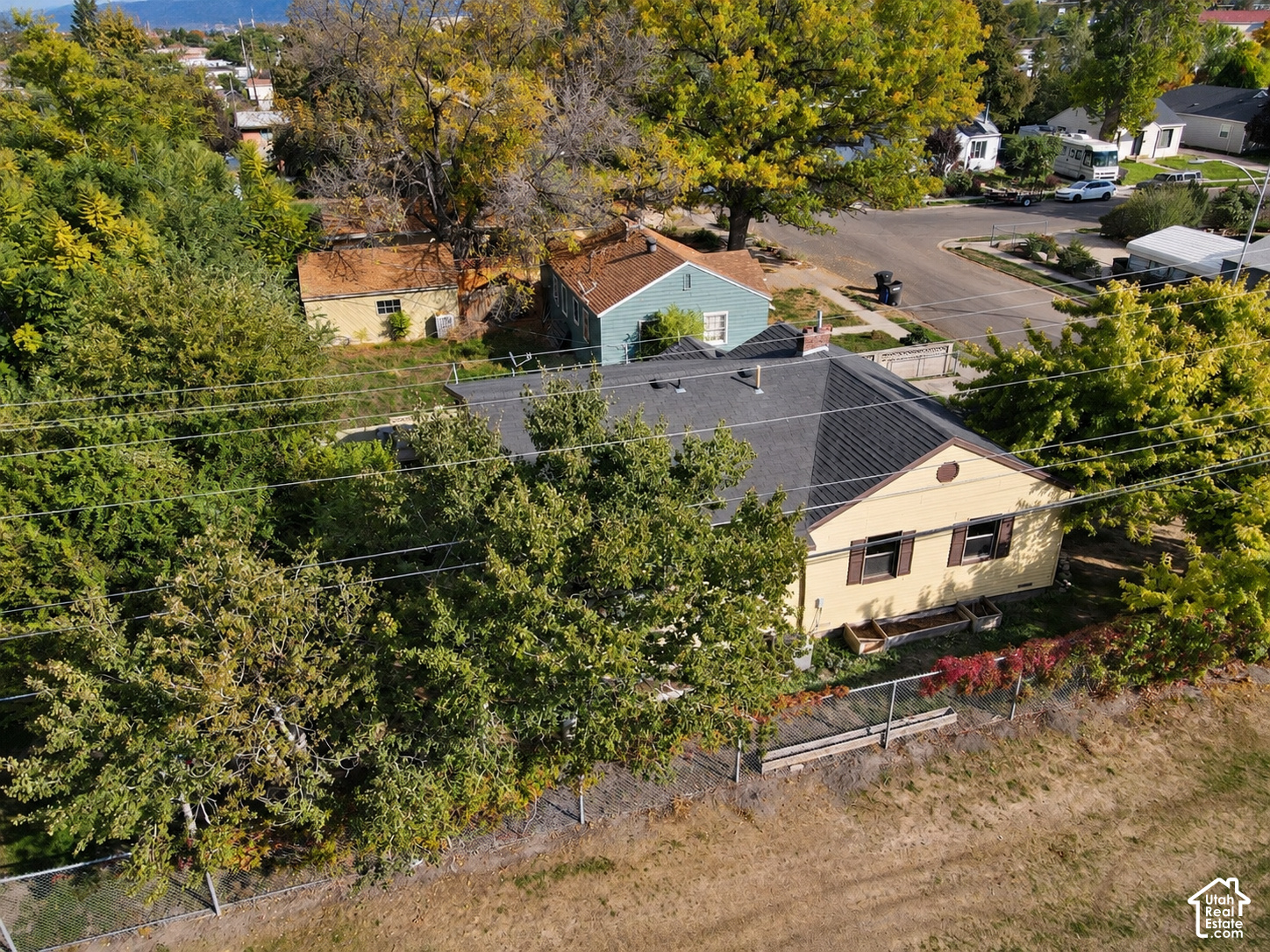 main property photo 16