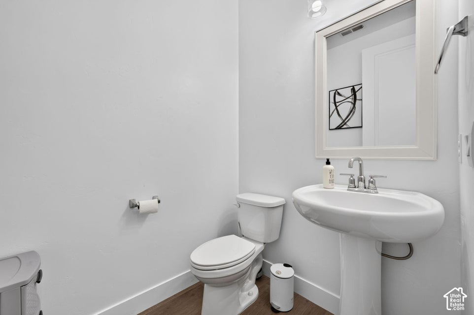 main property photo 13