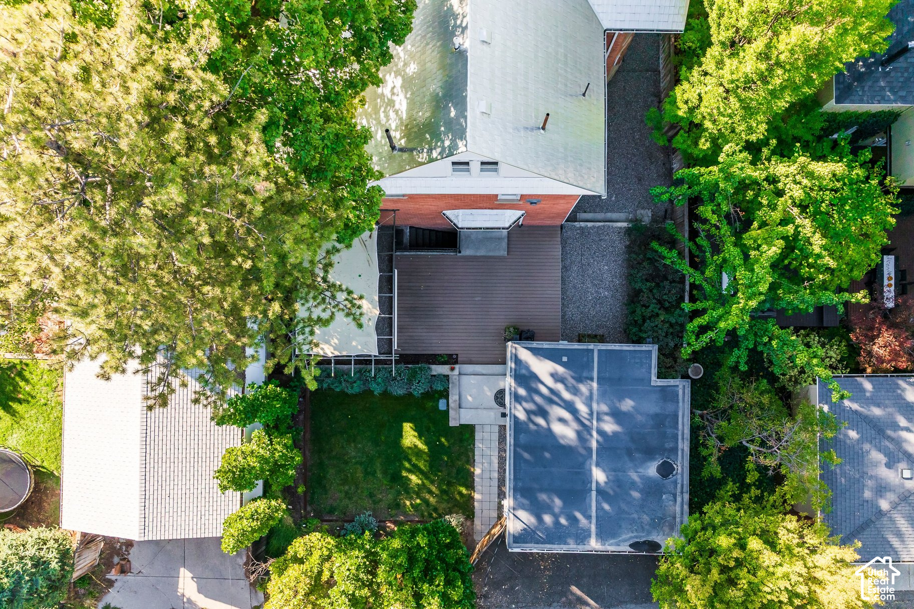 main property photo 57