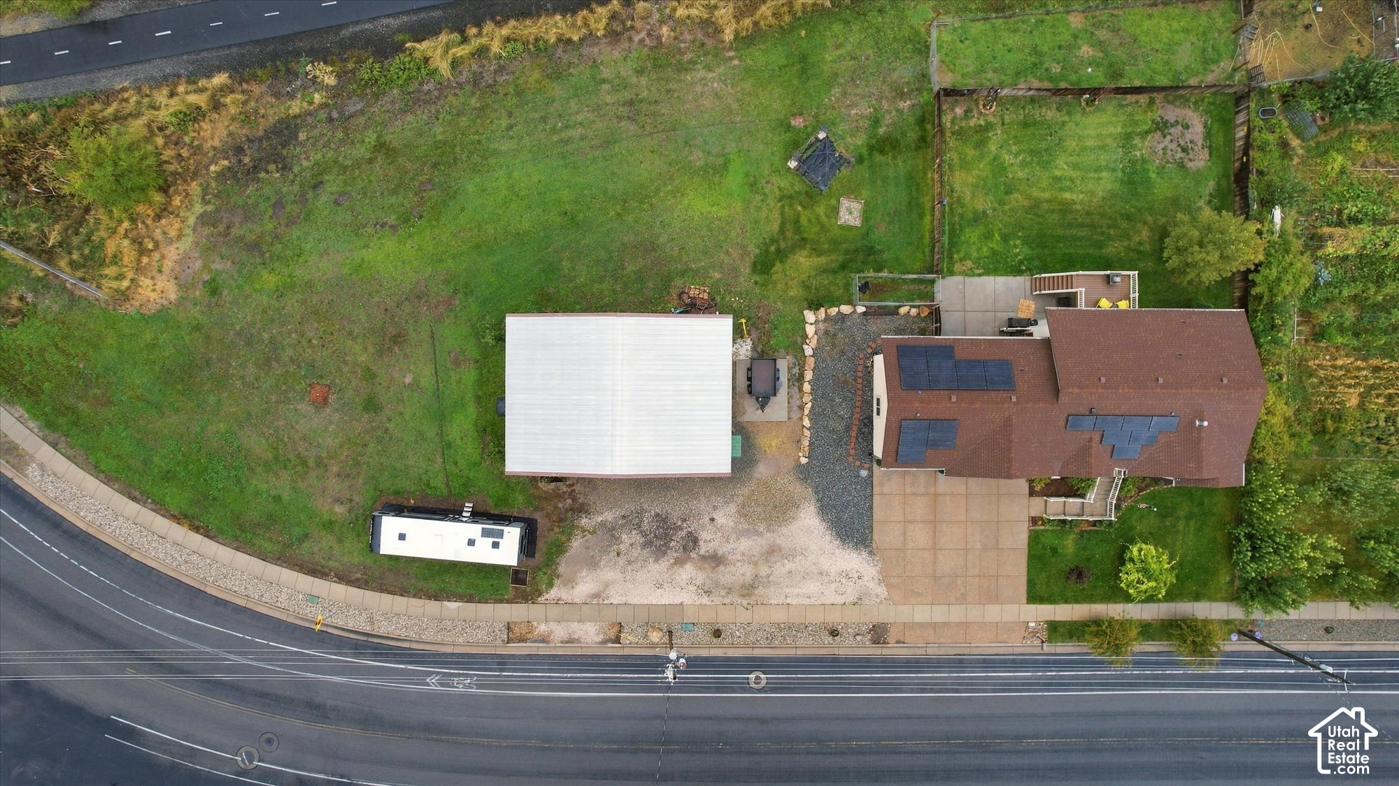 main property photo 47