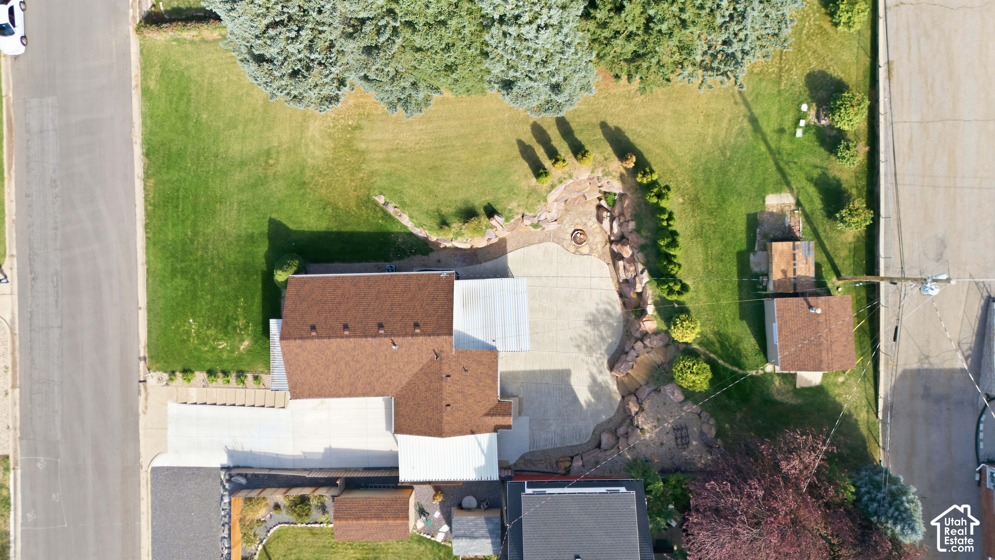 main property photo 44