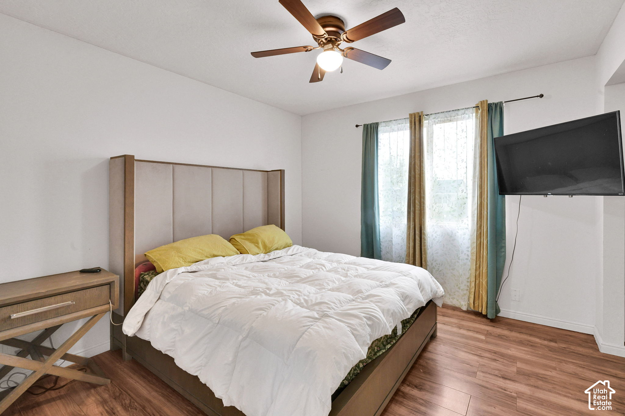 main property photo 13