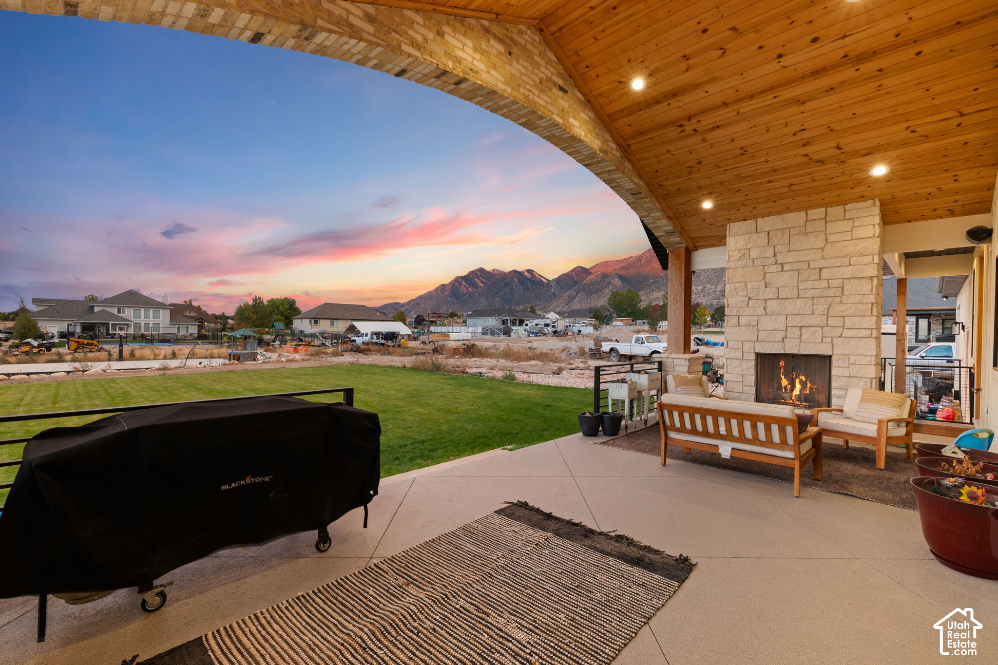 main property photo 70