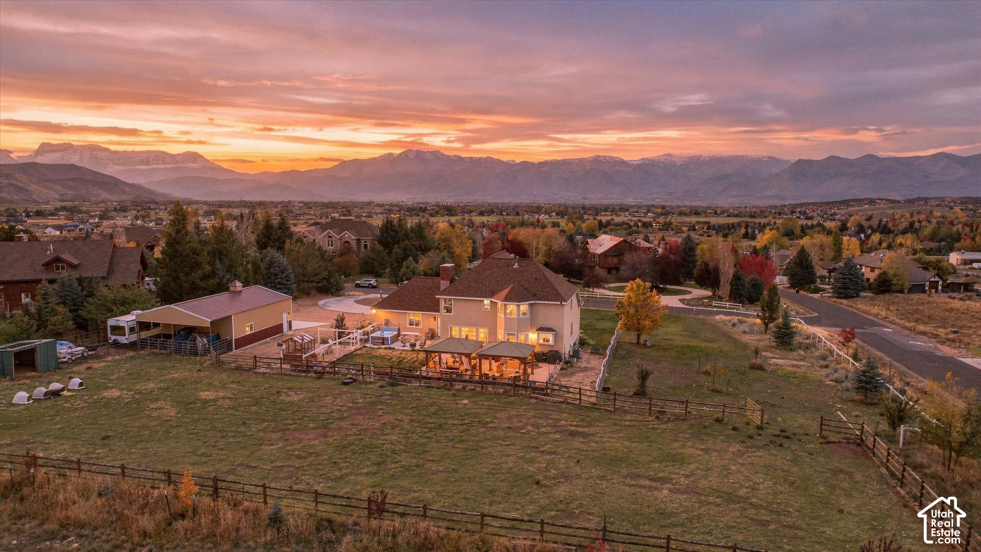 main property photo 8