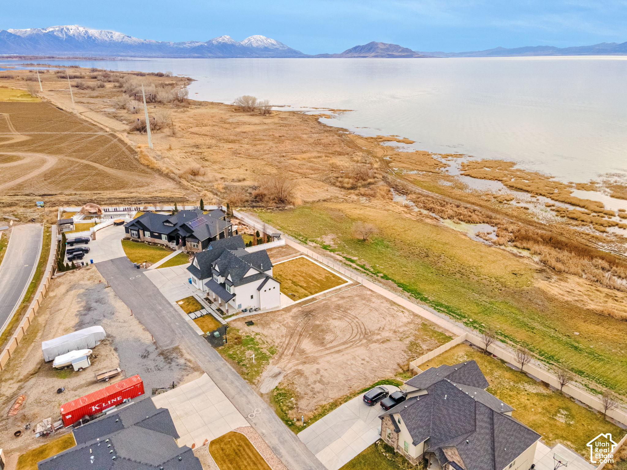 main property photo 4