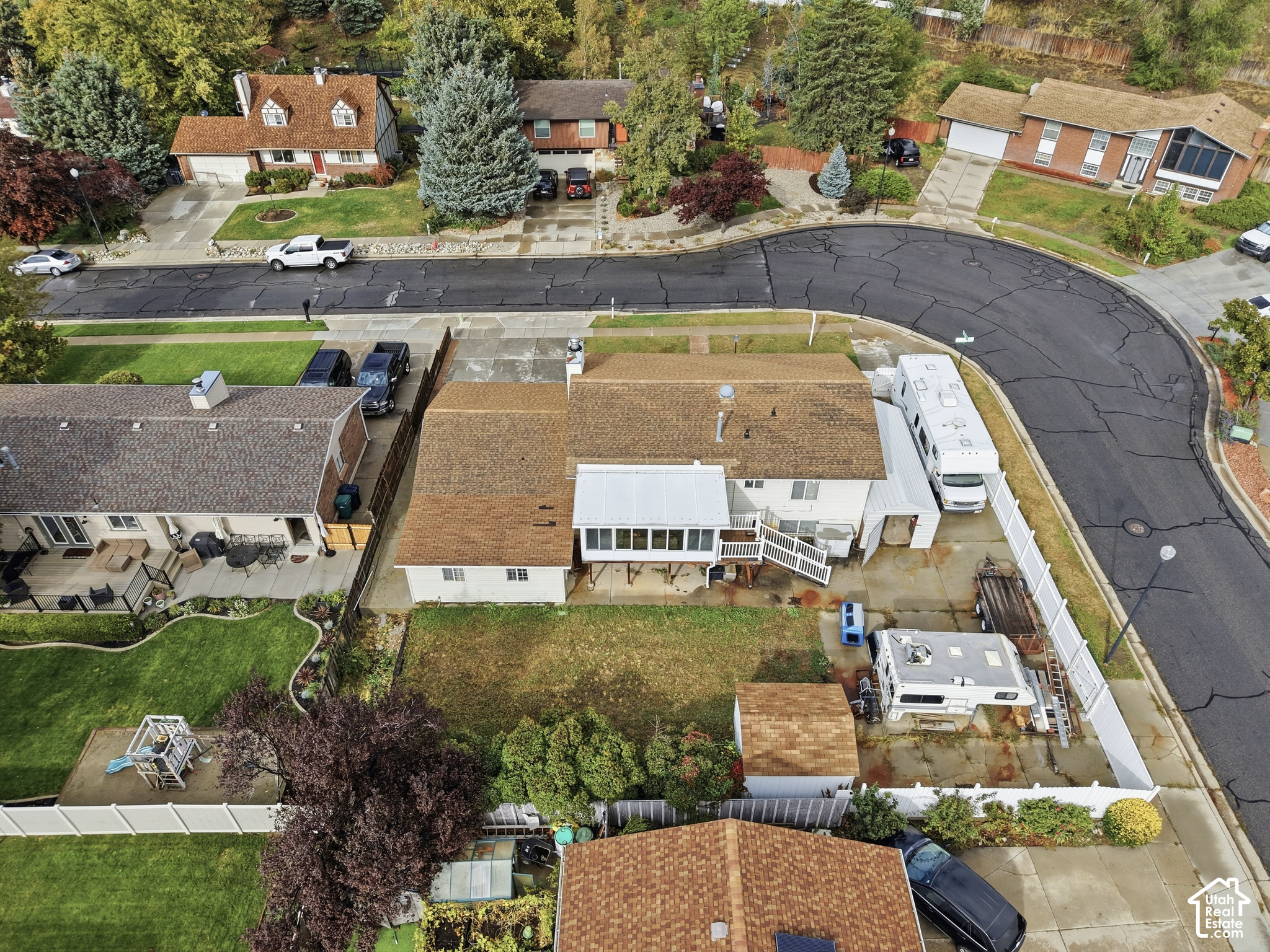 main property photo 44