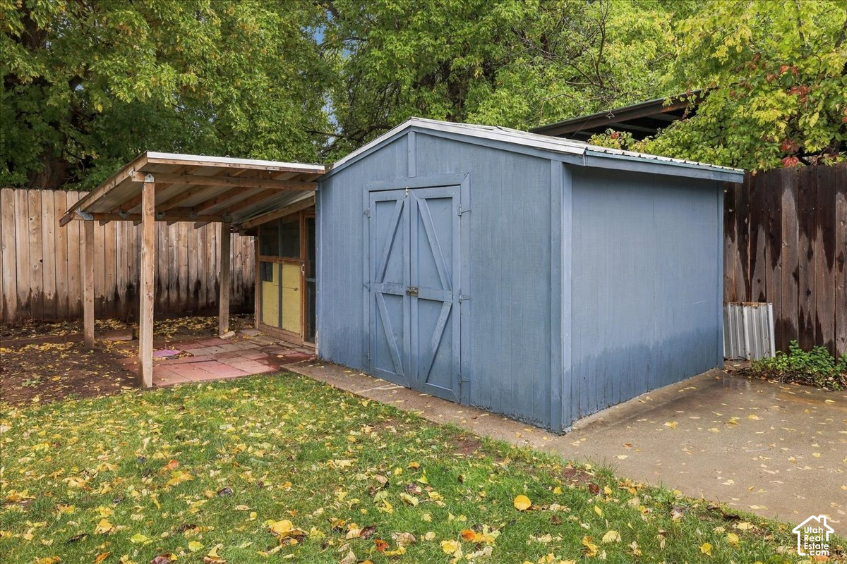 main property photo 24