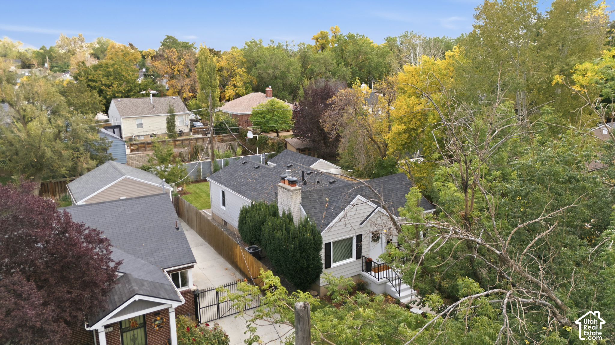 main property photo 33