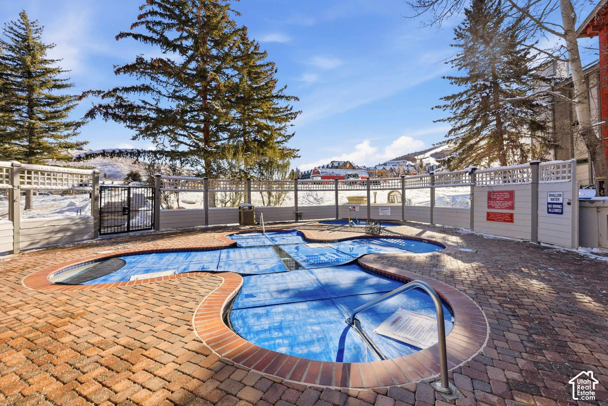 main property photo 60